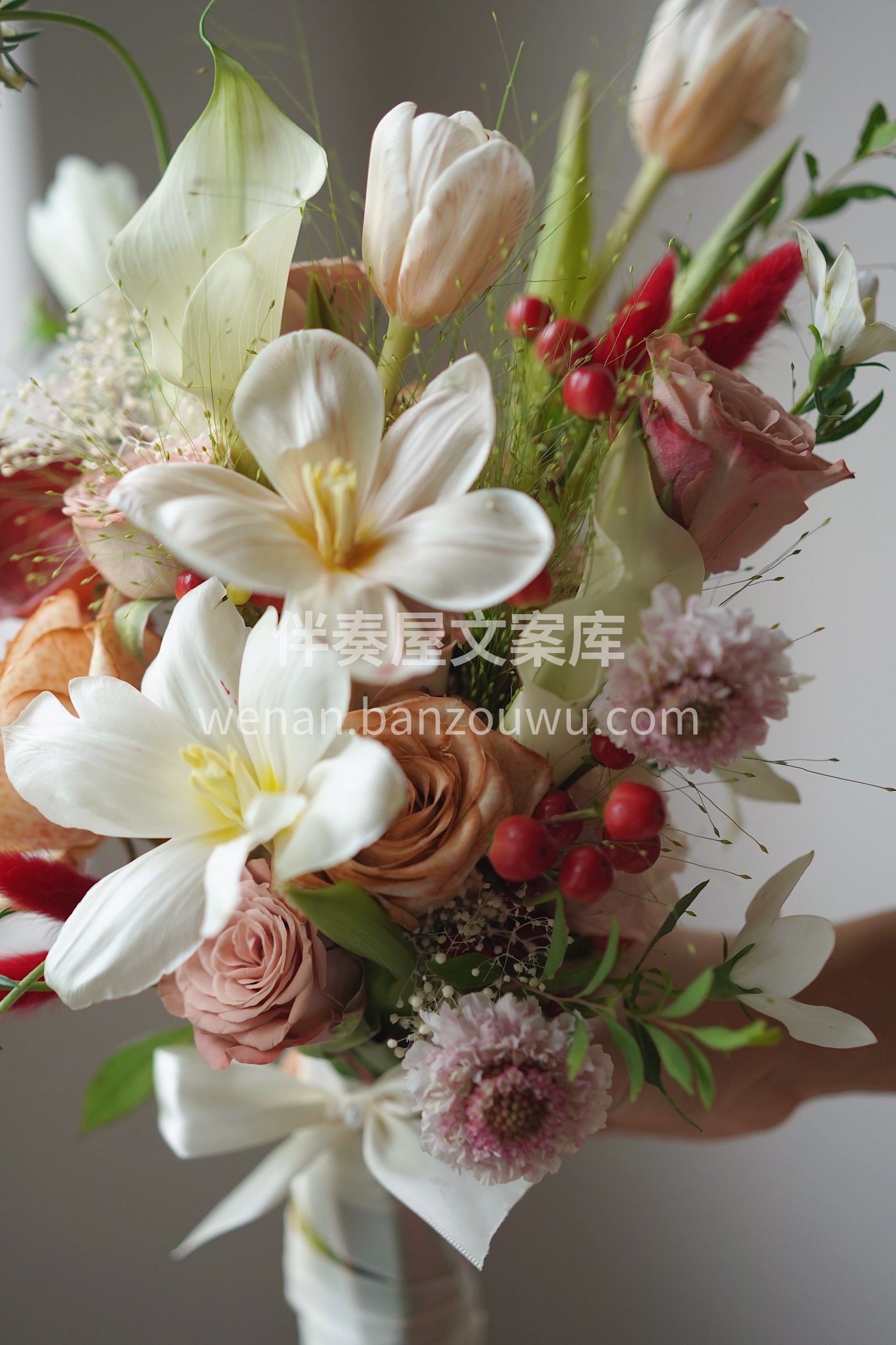 秋色系手捧花 想和你并肩走在温柔🤗的秋风 配图1