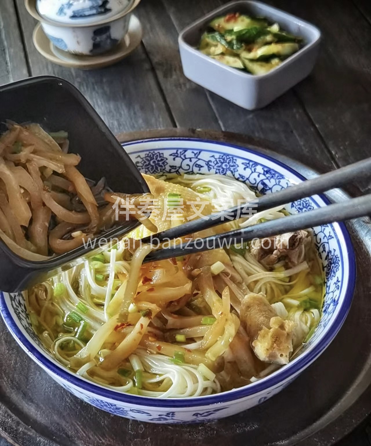 汤非常非常好喝，完完全全鸡汤的味道，没有 配图2