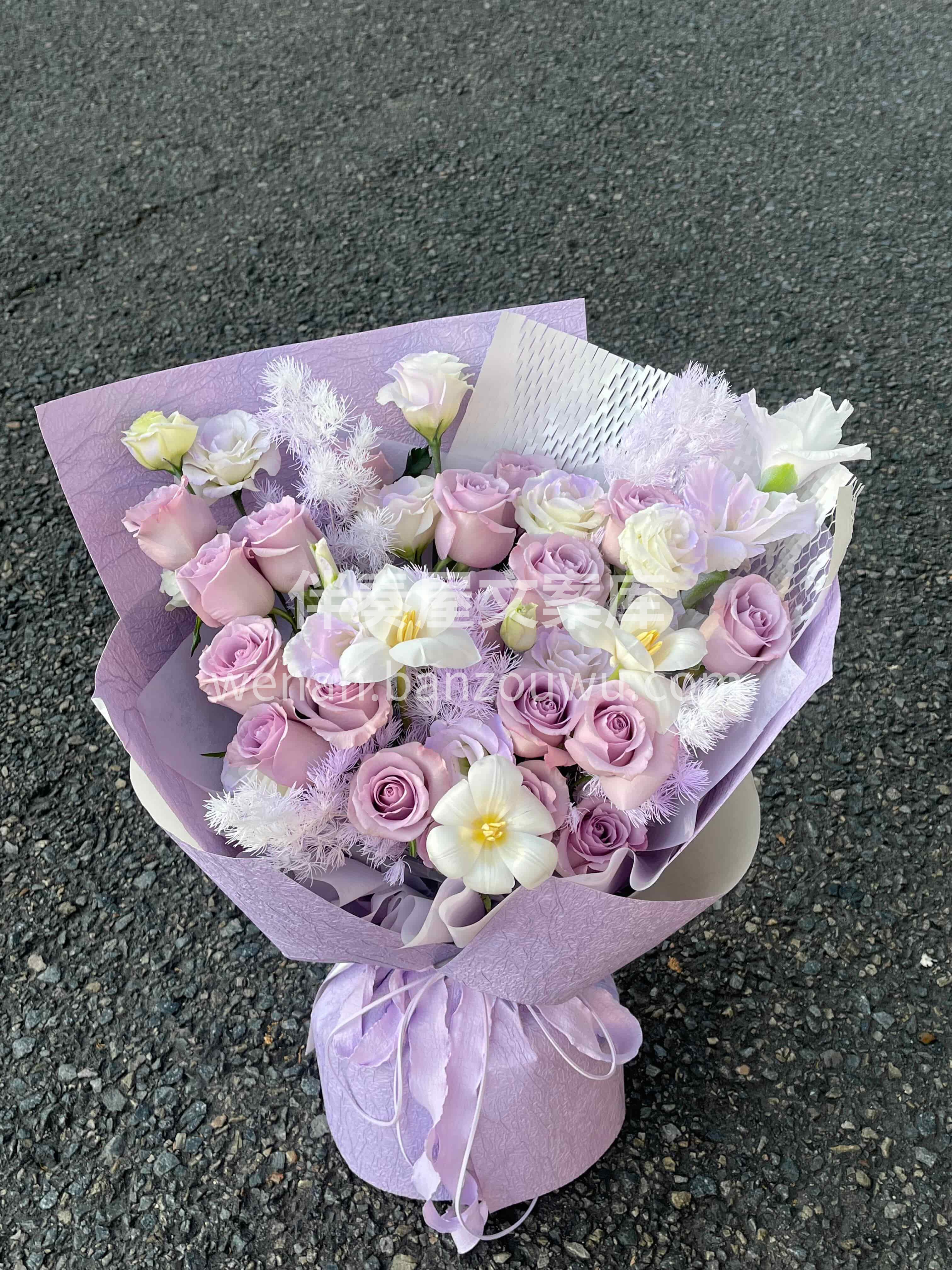 紫色系花束💜 低饱和不浮夸☁️ 越品越有韵味🫧 配图1