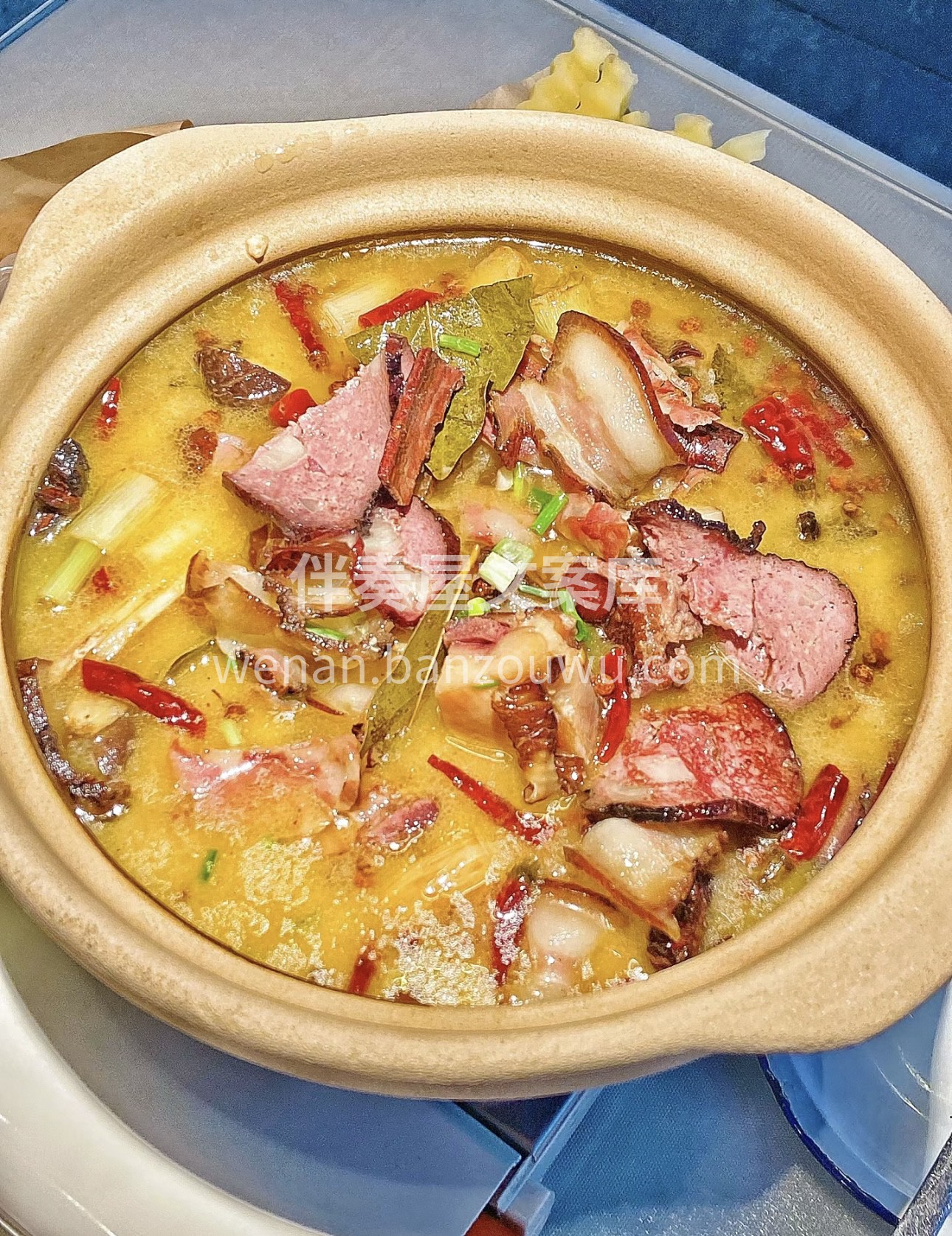 湘潭腊味火锅，是湘潭美食版图中一颗璀璨的 配图1