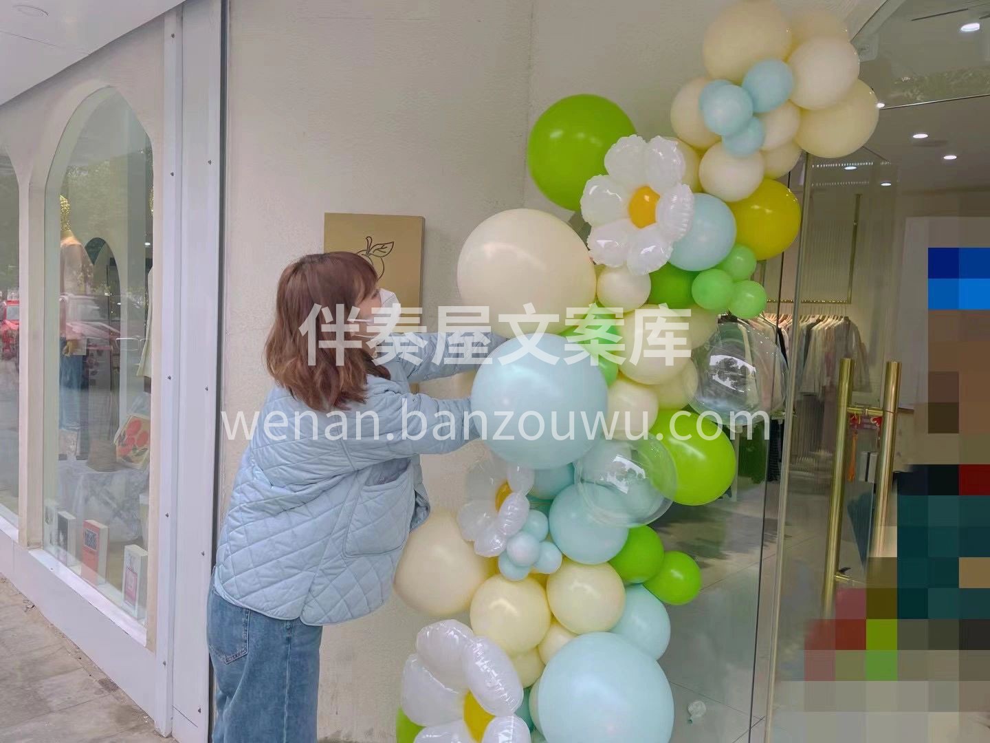 天呐！👀这样的门头布置也太让人想进了吧😍 配图2