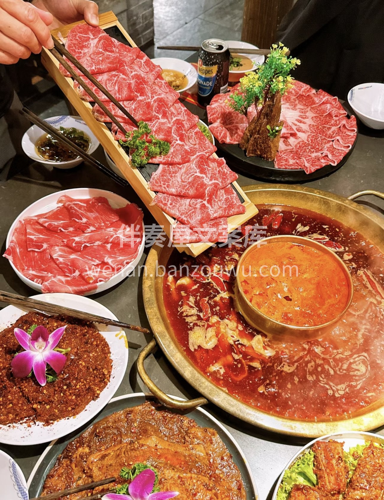 川味之魂，火锅呈现！在麻辣的海洋中，畅享 配图1