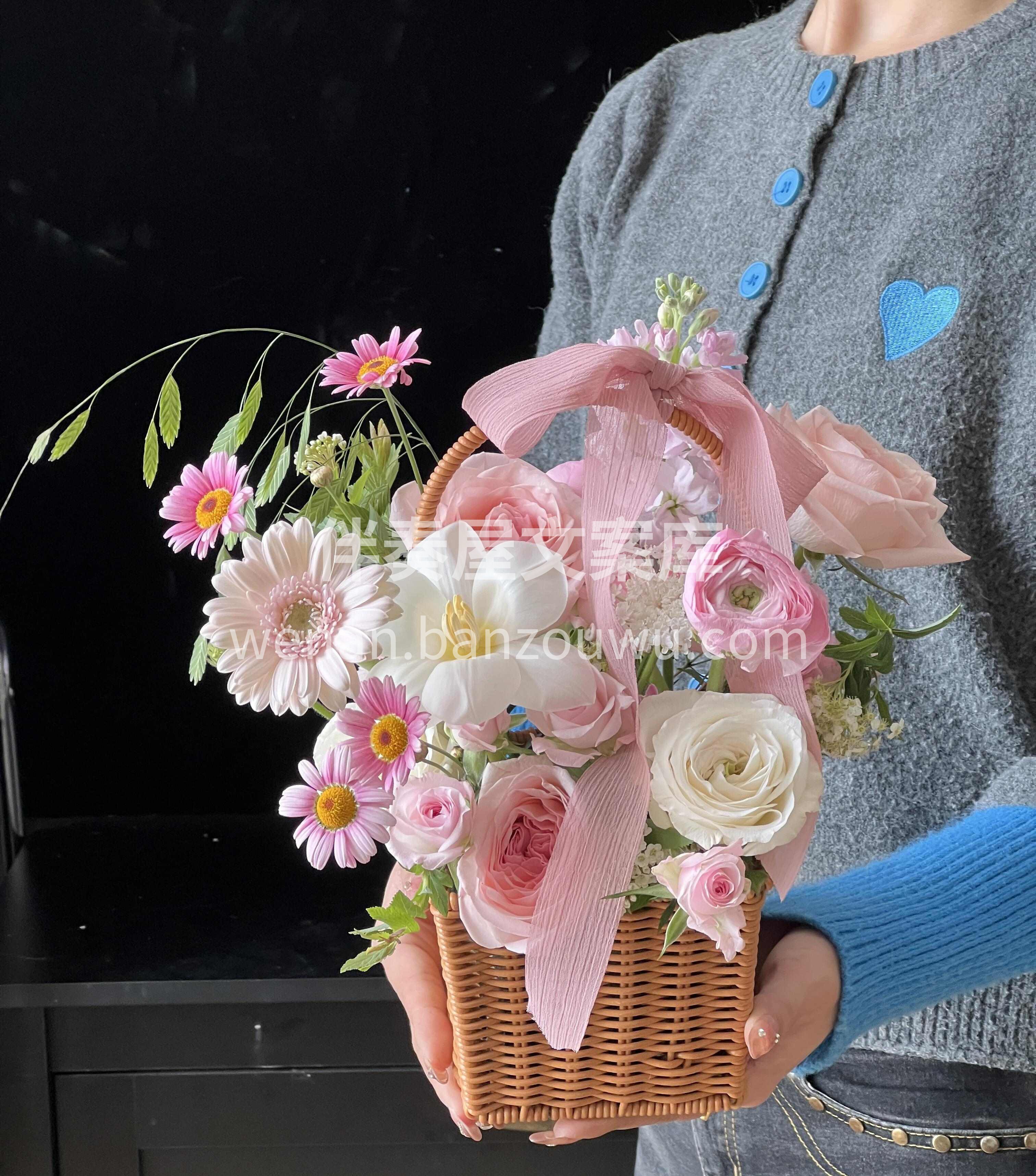 母亲节手提花篮🌸 家与岁月 🌙爱与生活 都因你而温暖 致敬所 配图2