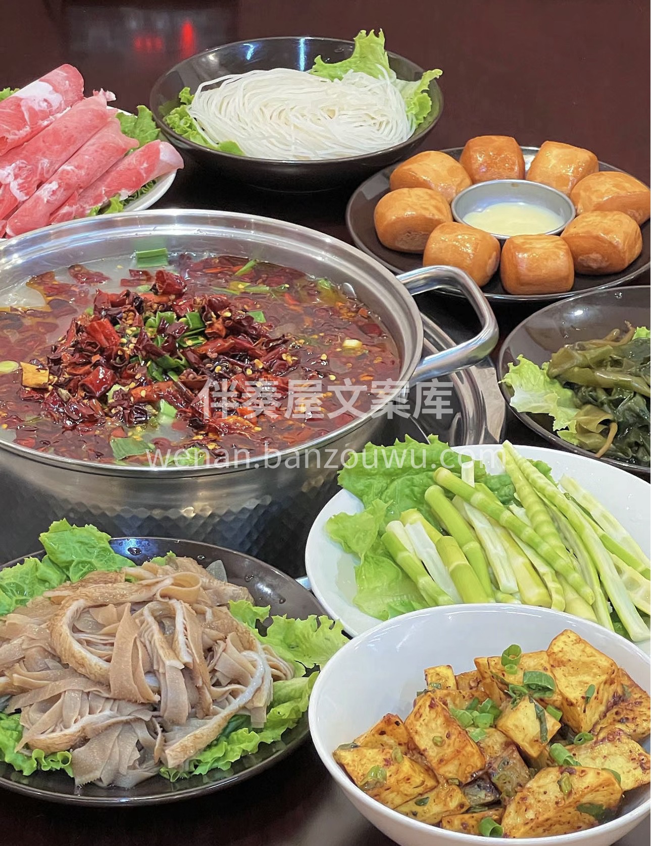 云南酸汤火锅，酸辣鲜香齐聚一锅，独特风味 配图1