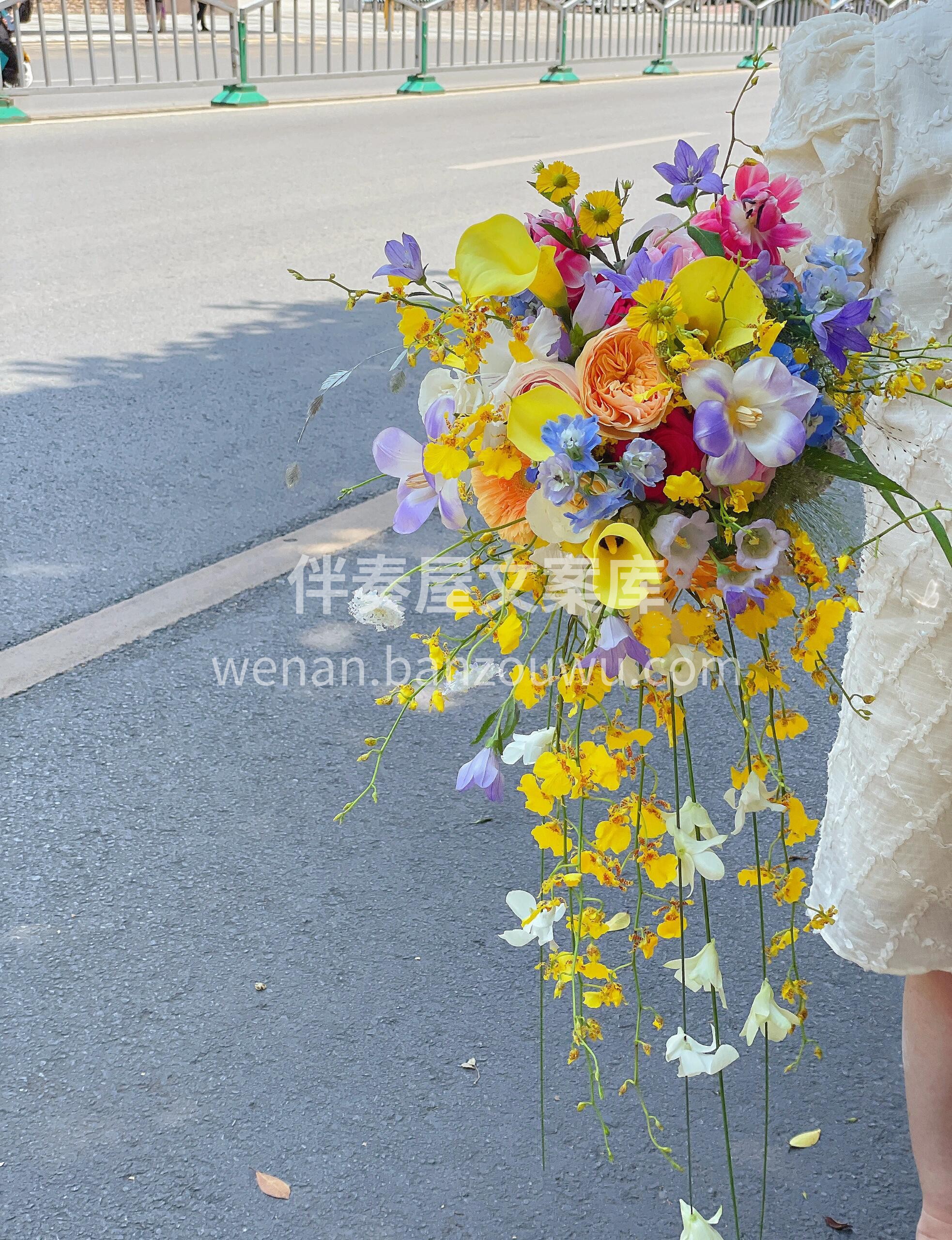多巴胺色系手捧花💐 用明亮的色彩✨点缀灿烂的青春 哇🤗 真的 配图1