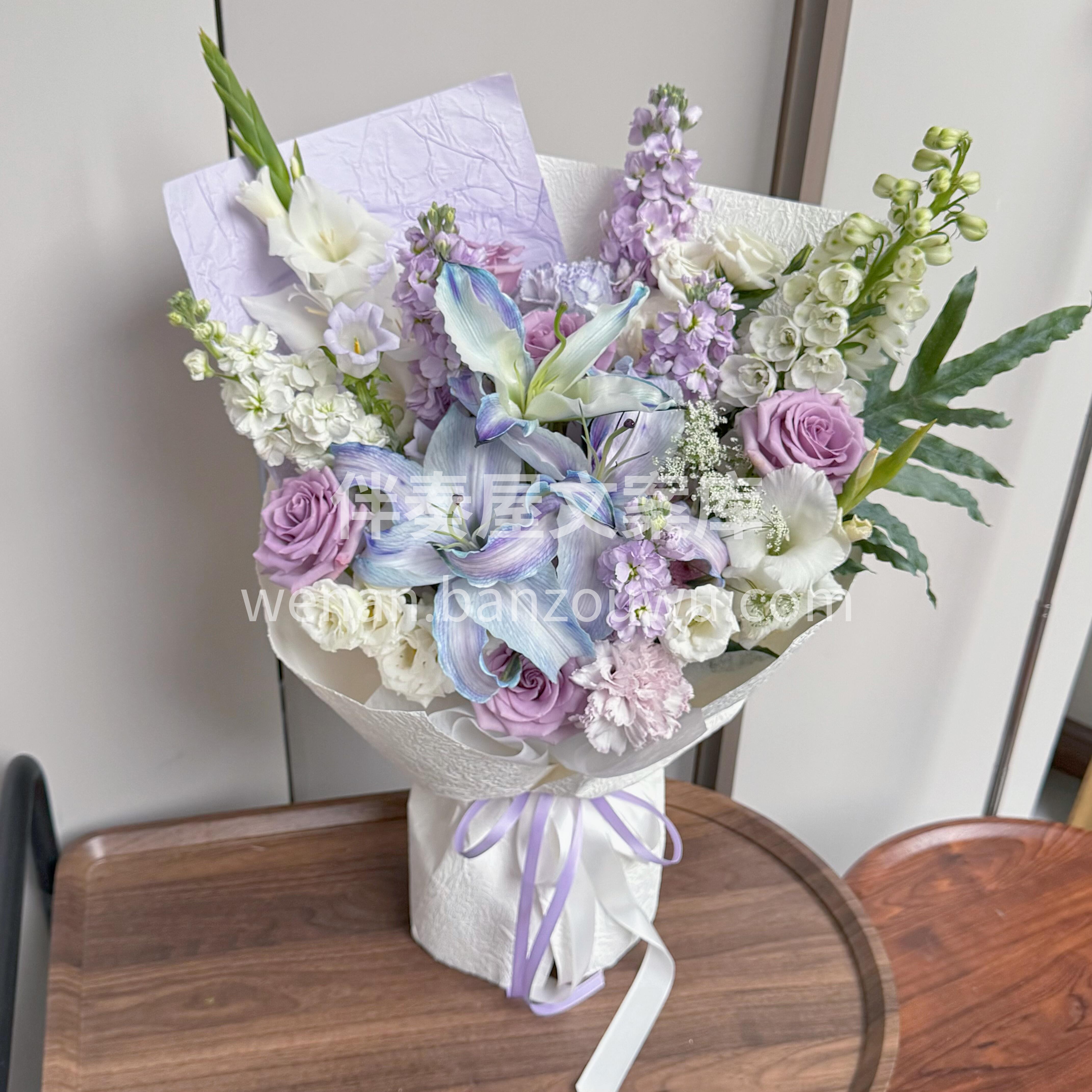 百合混搭花束💐 与花为伴 🌸与自己和解  配图3