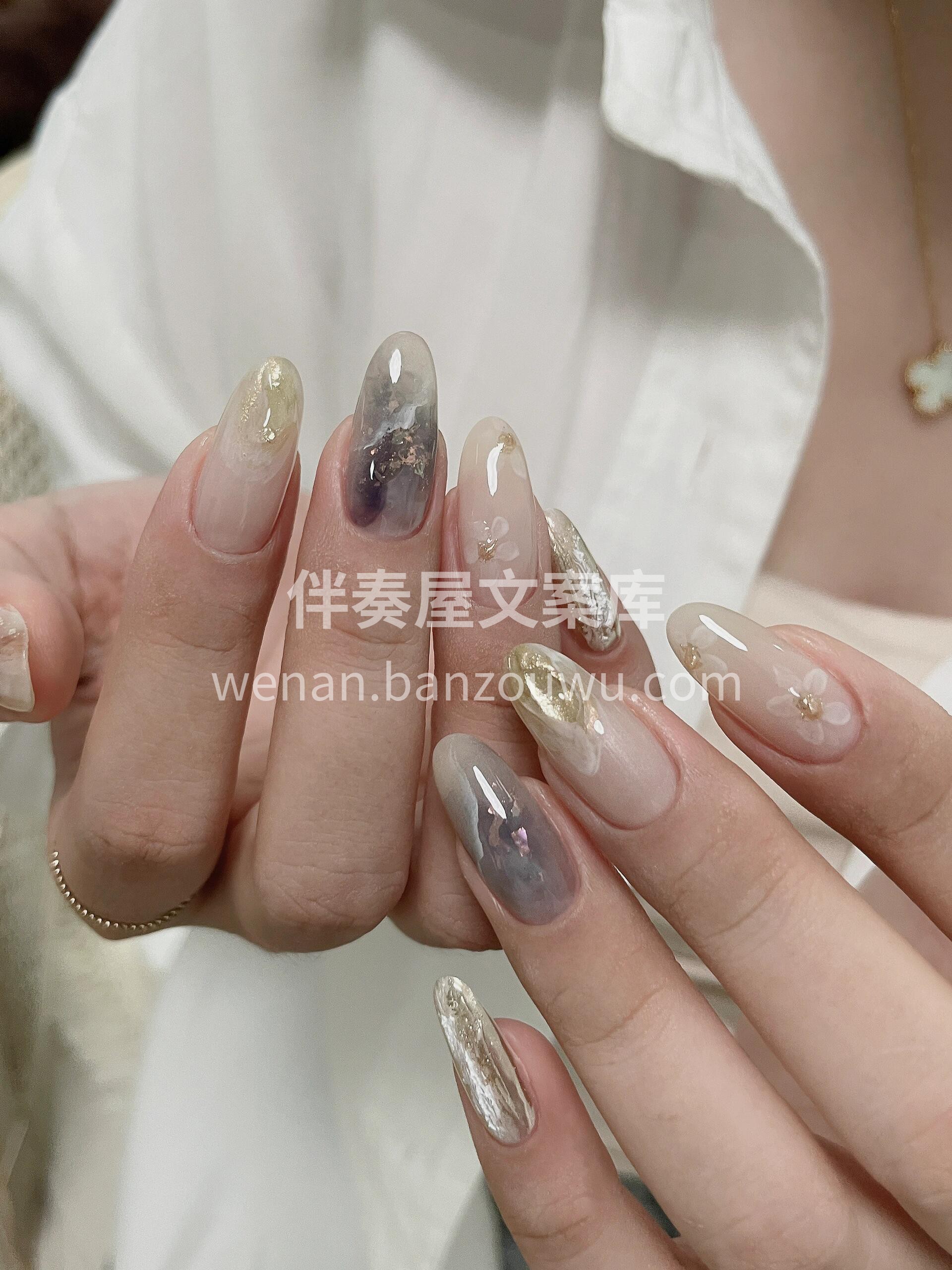 冬日晕染 | 涩味美甲 配图2