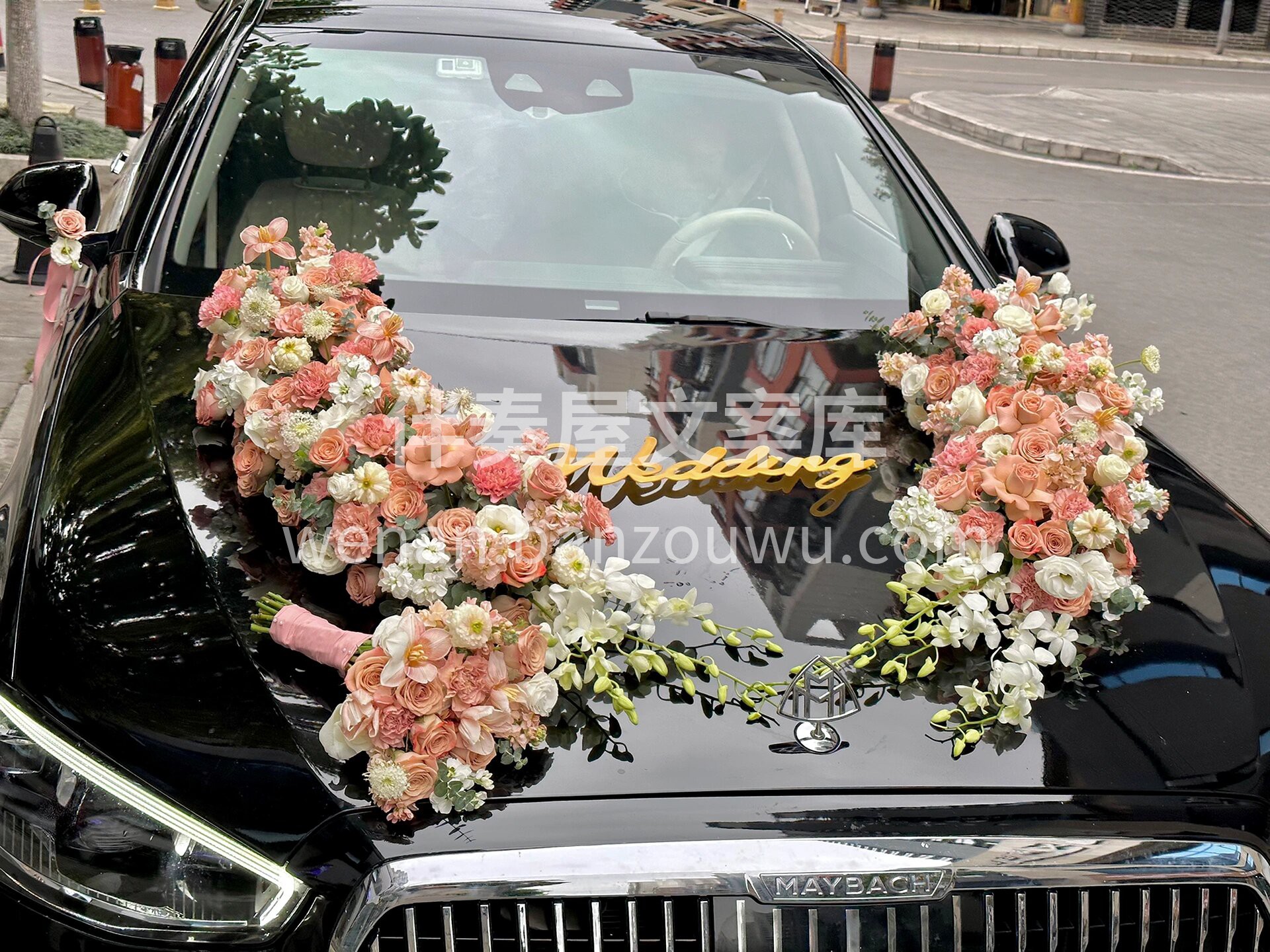 复古调婚车“以爱之名，以余生为期”👰🤵  配图1
