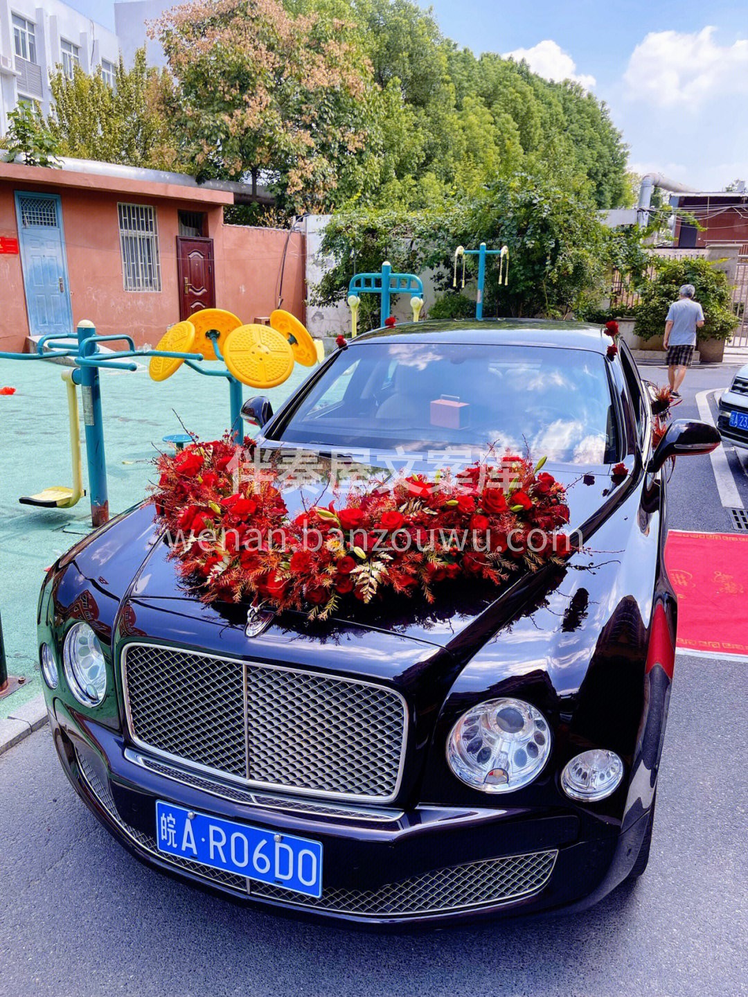 客订红色系婚车花~ 结婚这种大喜日子红色 配图1