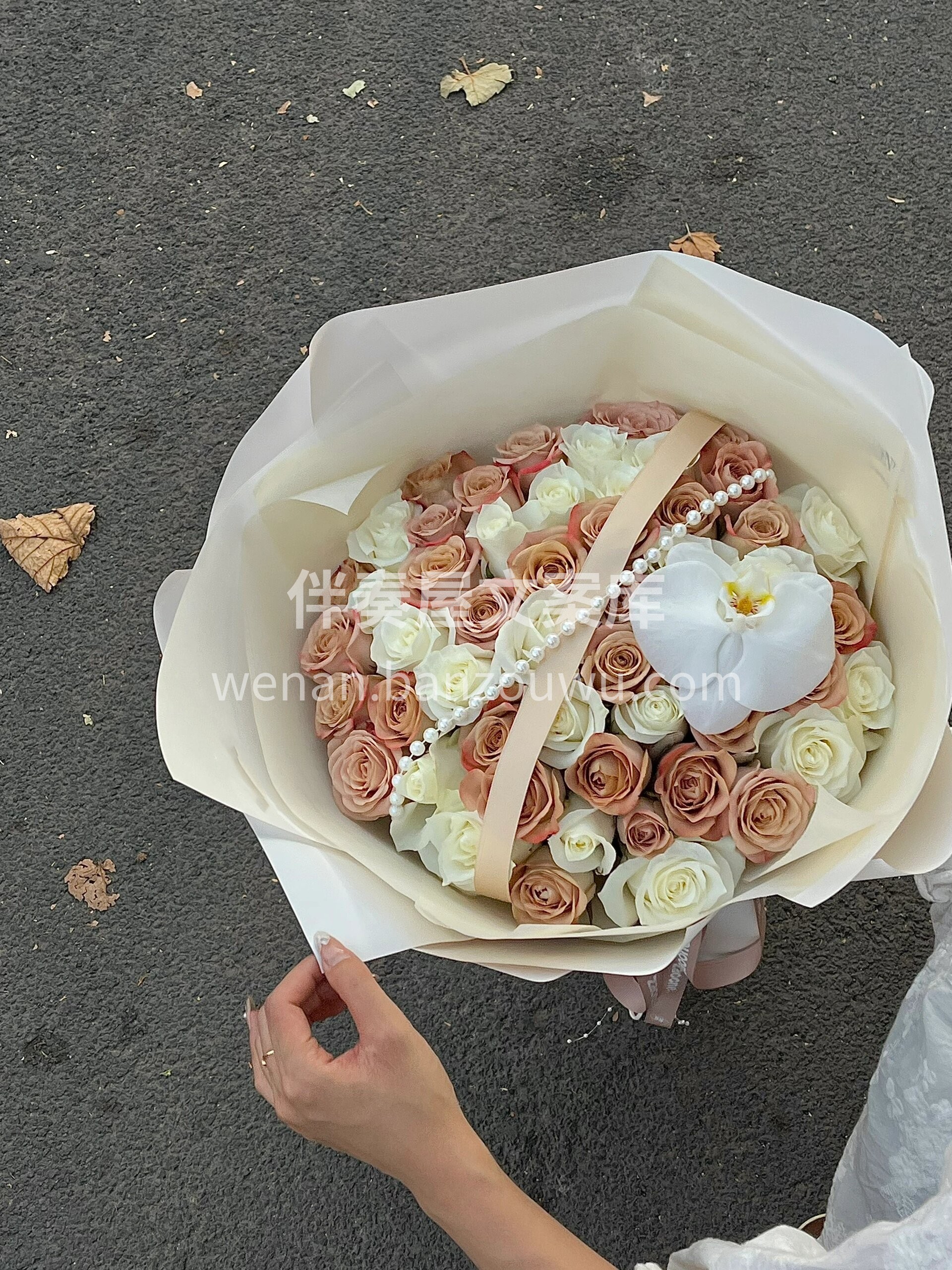 卡布奇诺混搭花束 一束花的仪式感💐真的能 配图1