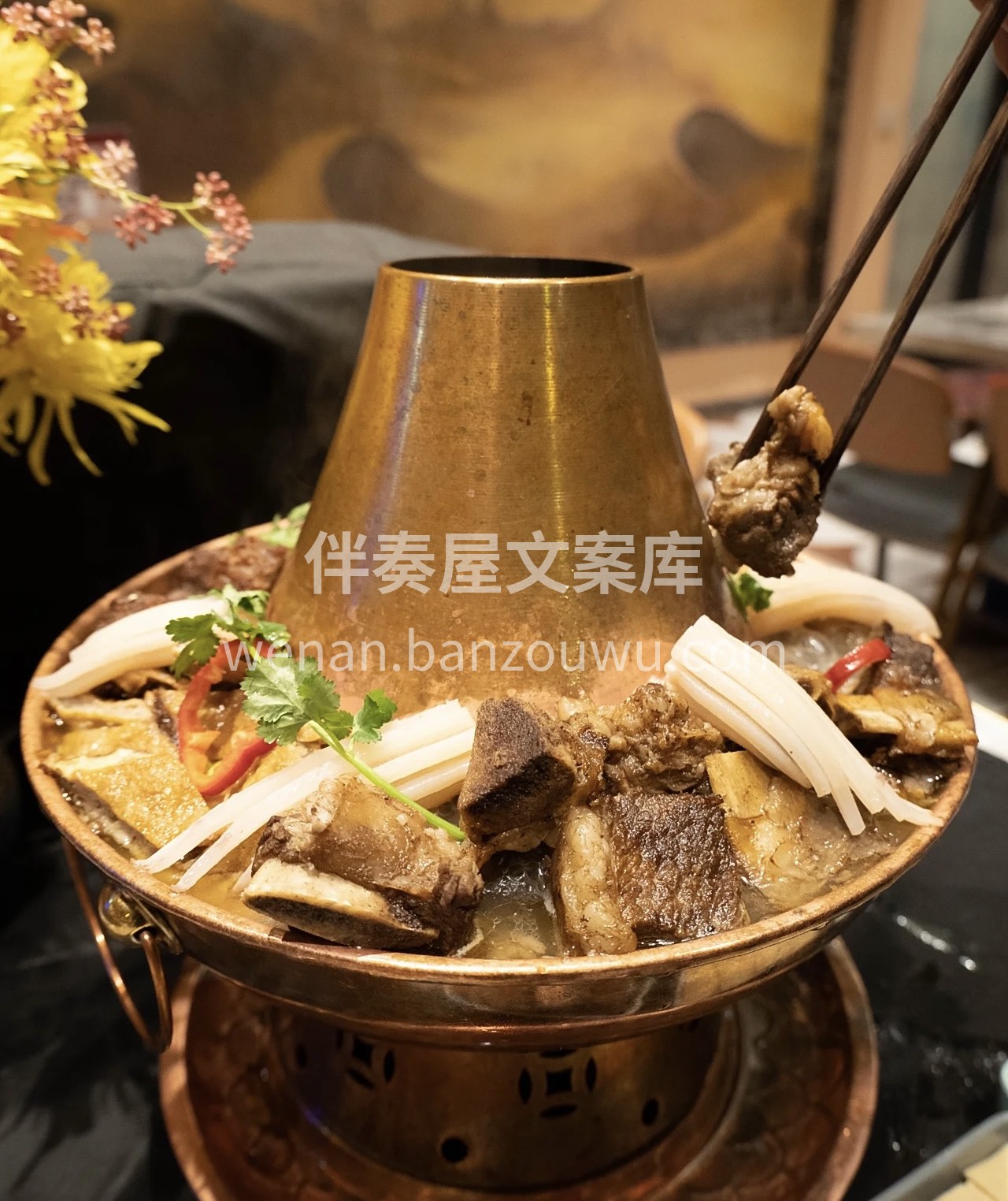别以为土火锅就很“土”，它可是美食界的“ 配图3