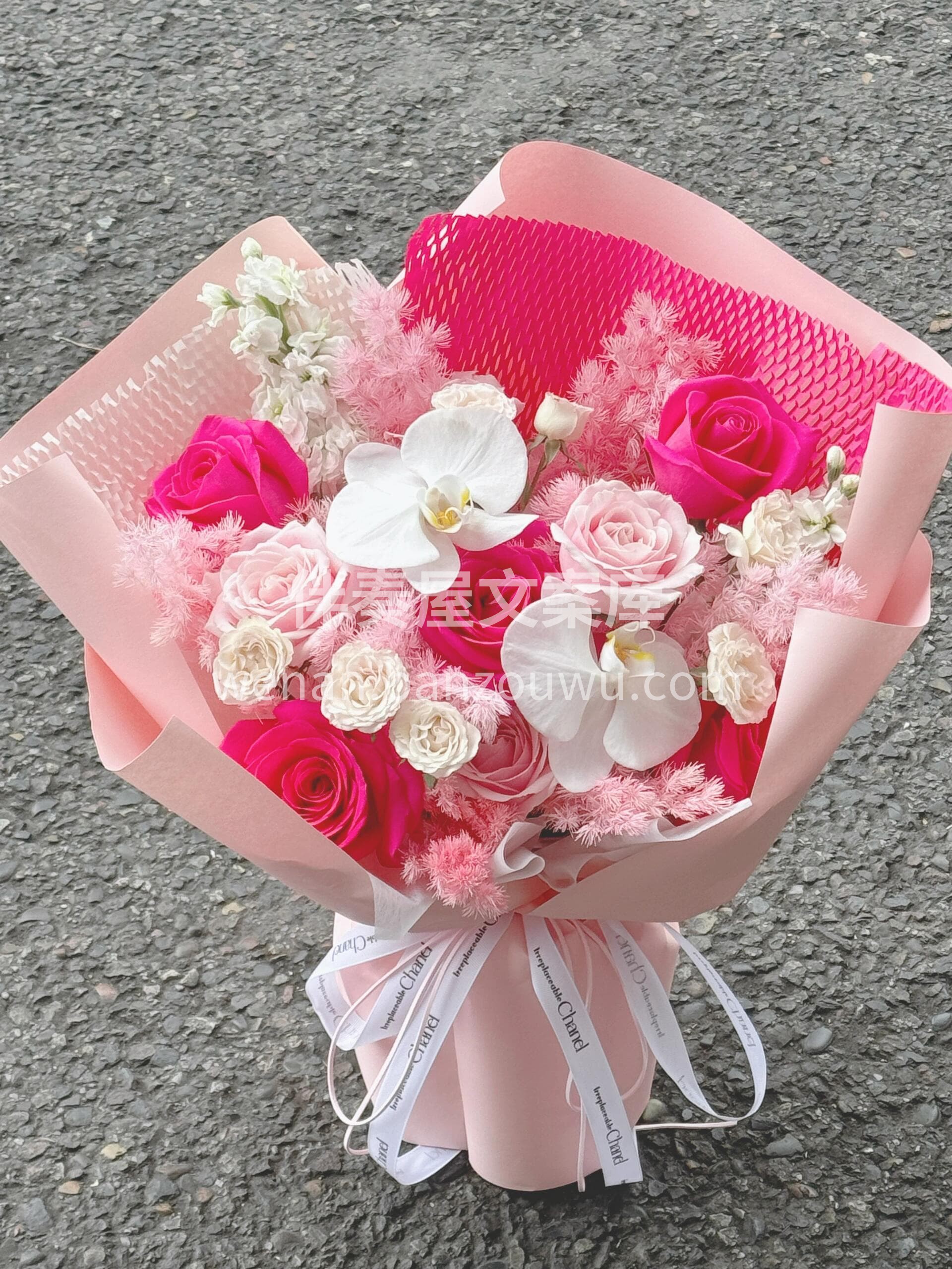 玫粉色系太好看啦🌸 🌷弗洛伊德自带高级感💗 随手一拍就是大片 配图1