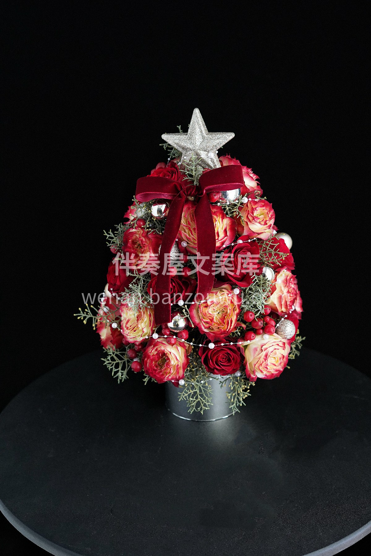 苹果杰克圣诞树 哇塞✨ 圣诞节收到这一捧圣诞树抱抱桶 真的会 配图2