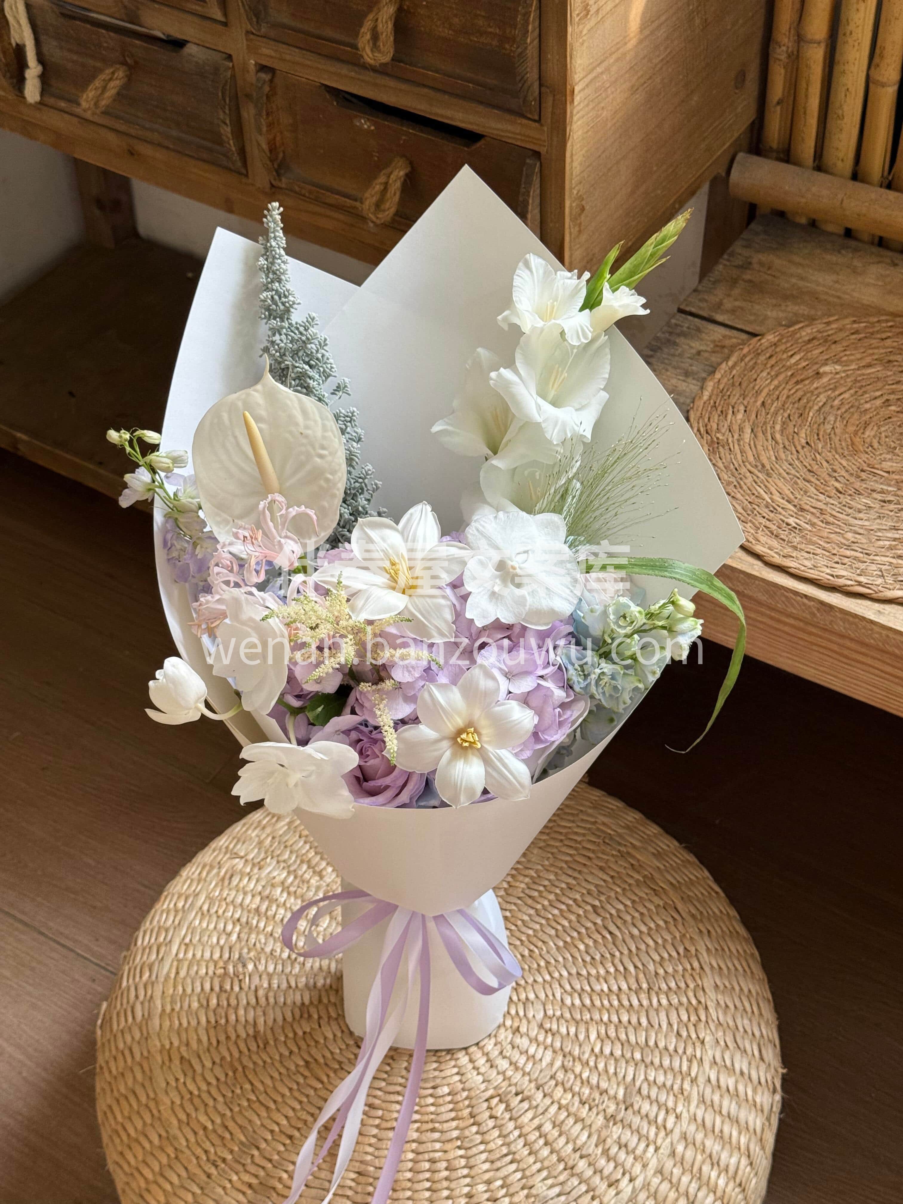 白是纯粹🤍紫是浪漫💜 与自己和解🌸与快乐相拥🌷 配图2