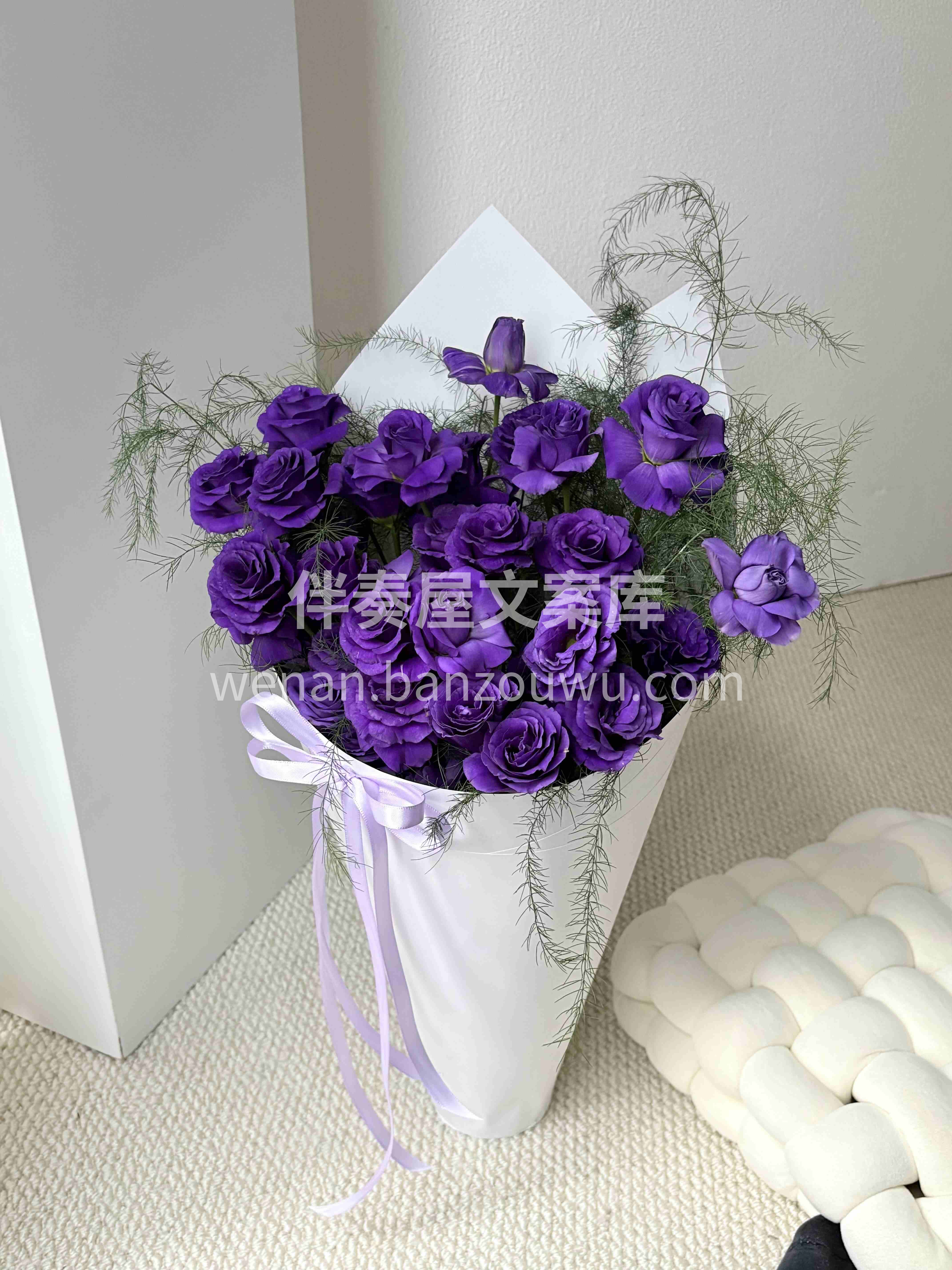 满心欢喜💜一“桶”搞定 ＃深紫洋桔梗冰淇淋抱抱桶 配图1