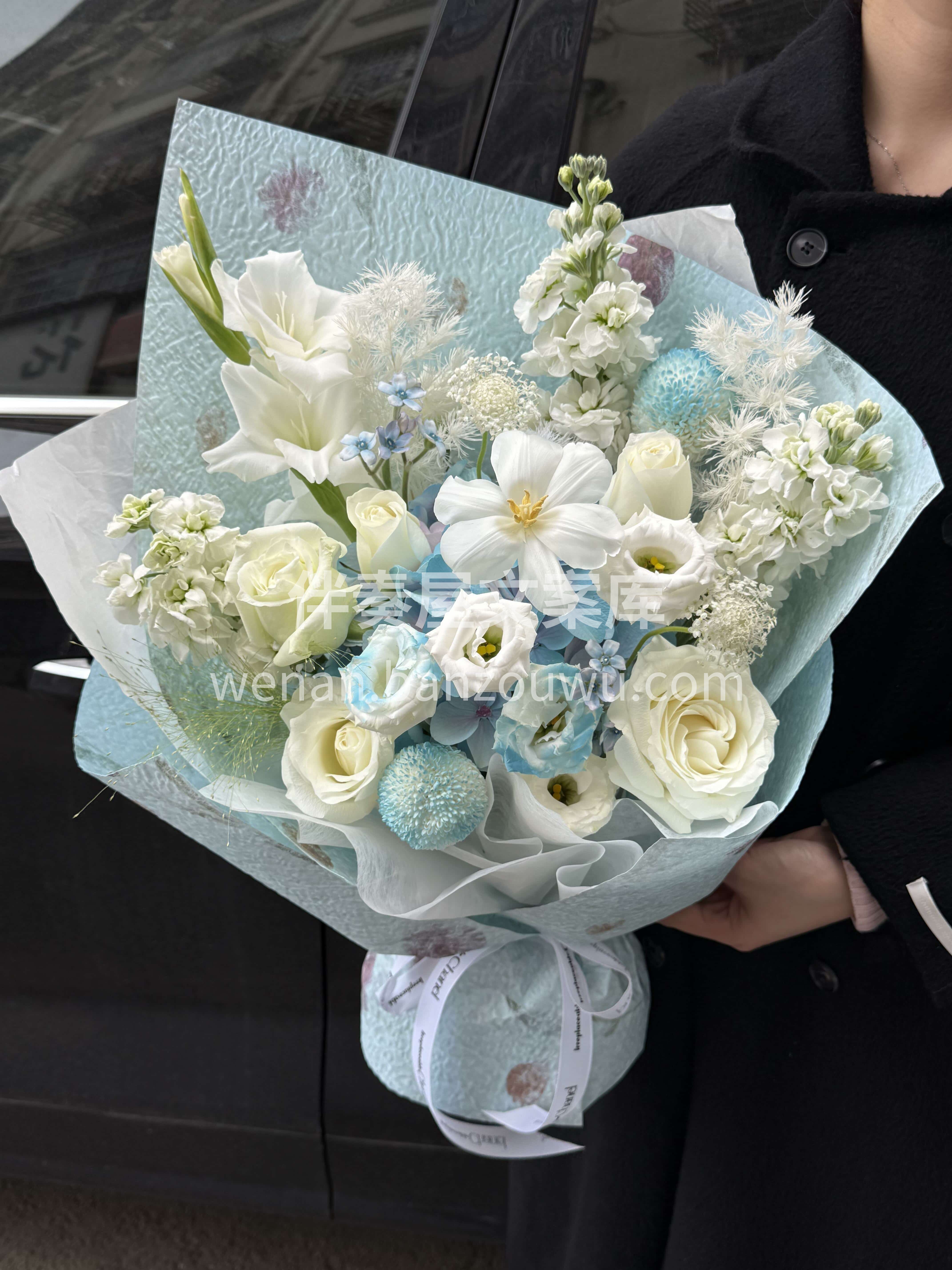 清新夏日款蓝色 💙 克莱因蓝是宇宙的情书💌 蓝星花藏着我向你 配图1
