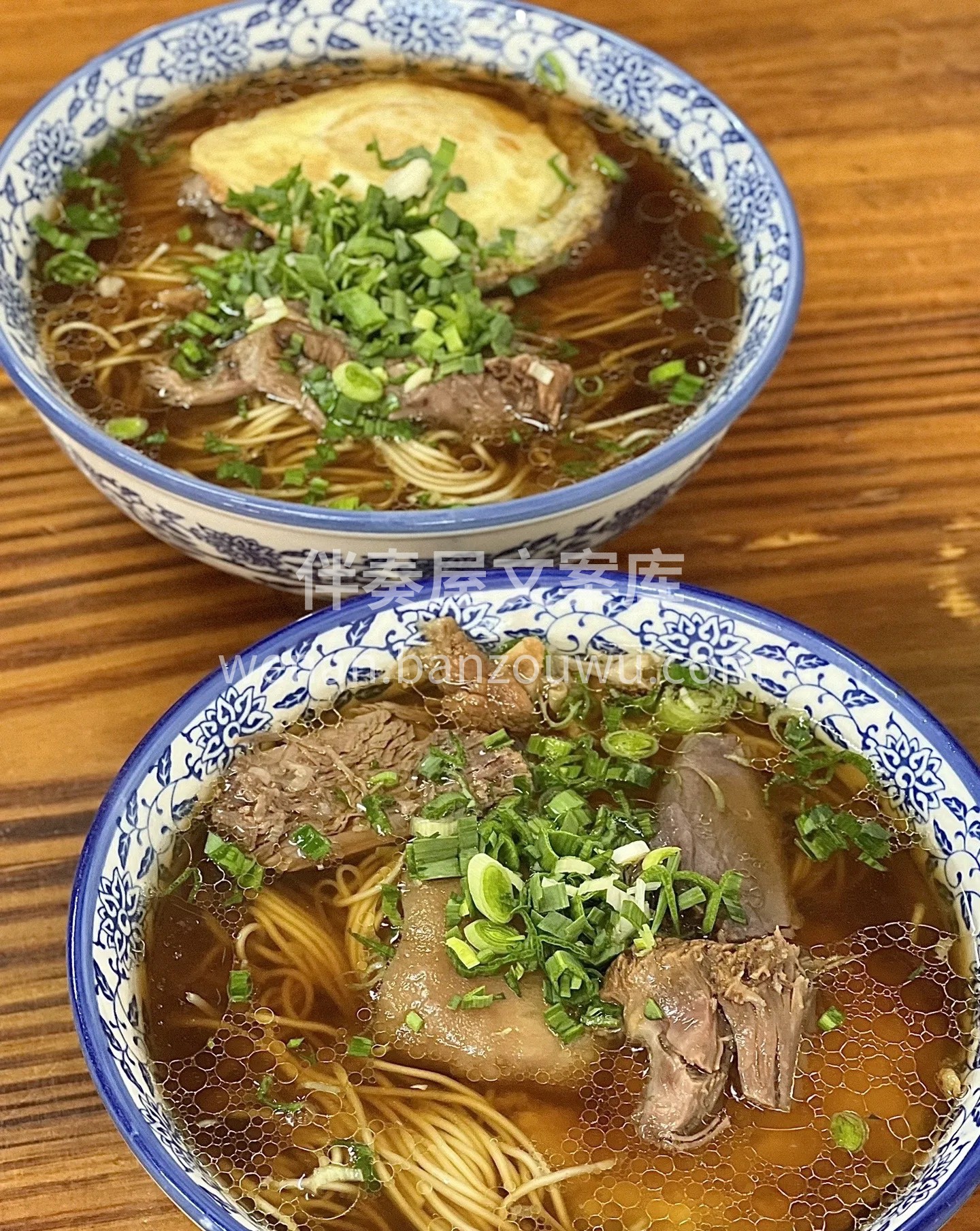 热腾腾的羊肉面，浓香十足，面条劲道有嚼劲 配图2
