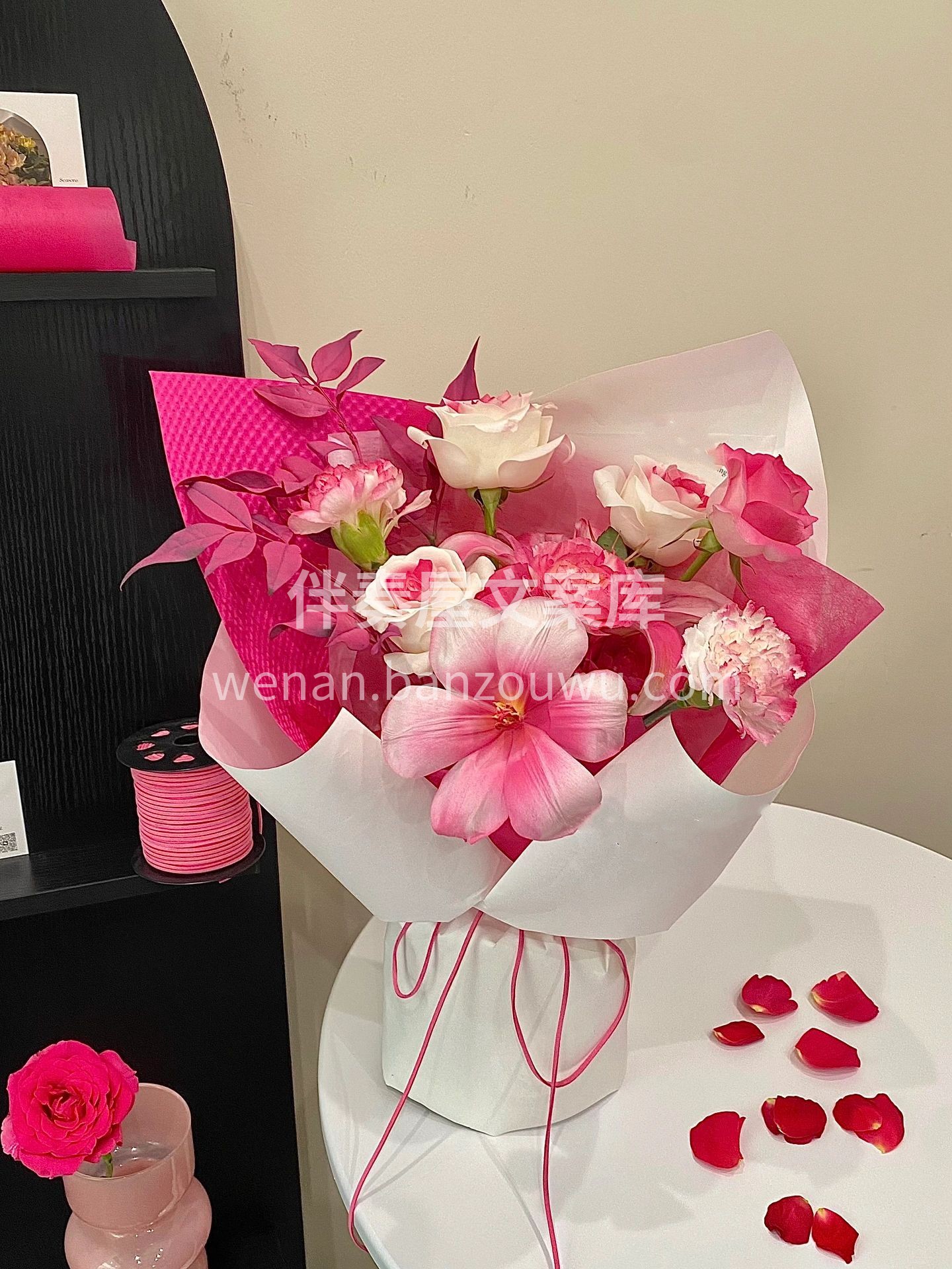 芭比主题花束🎀 女孩们👧能成为任何想成为 配图3