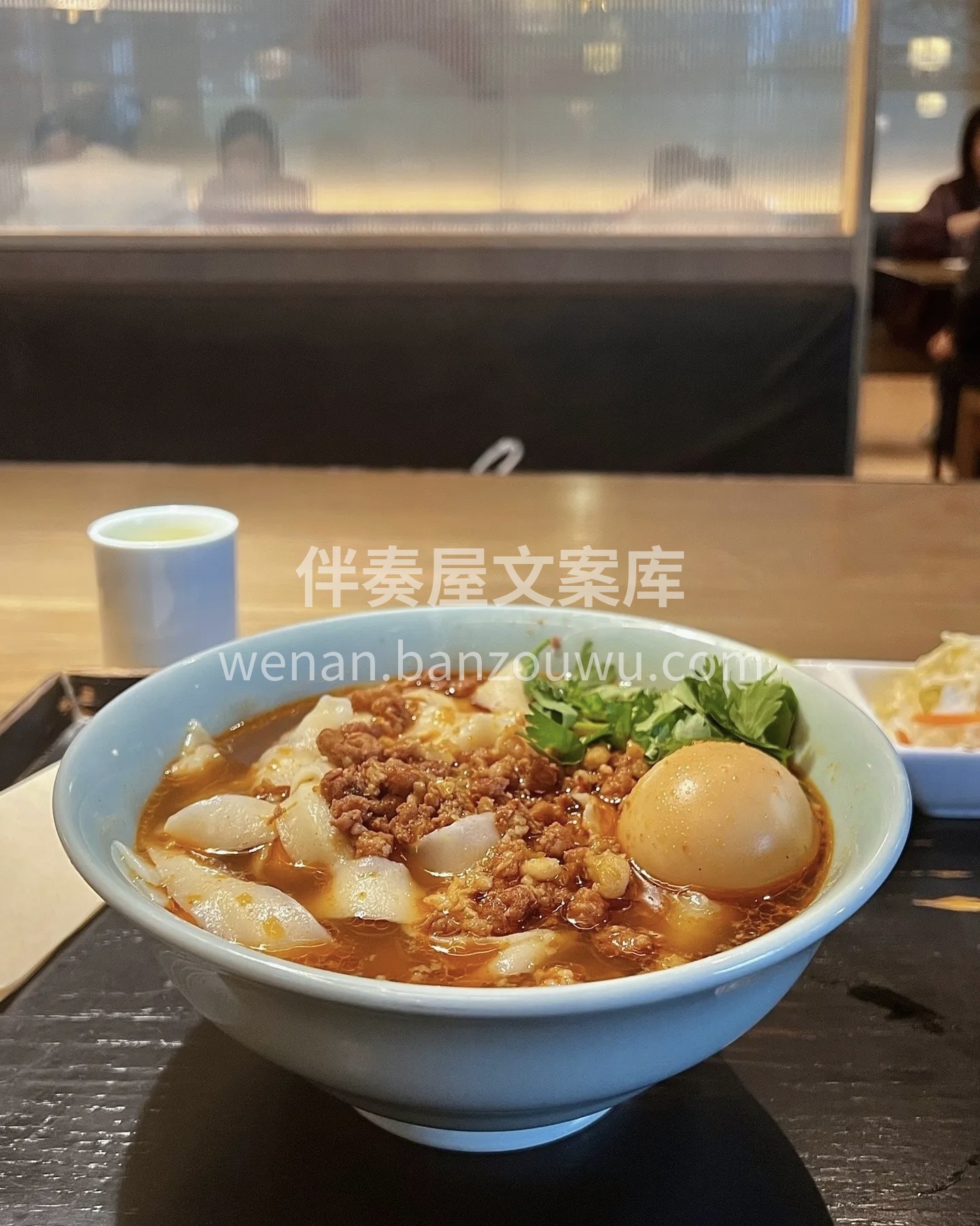 山西刀削面别称“驸马面”，是山西省的一种 配图2