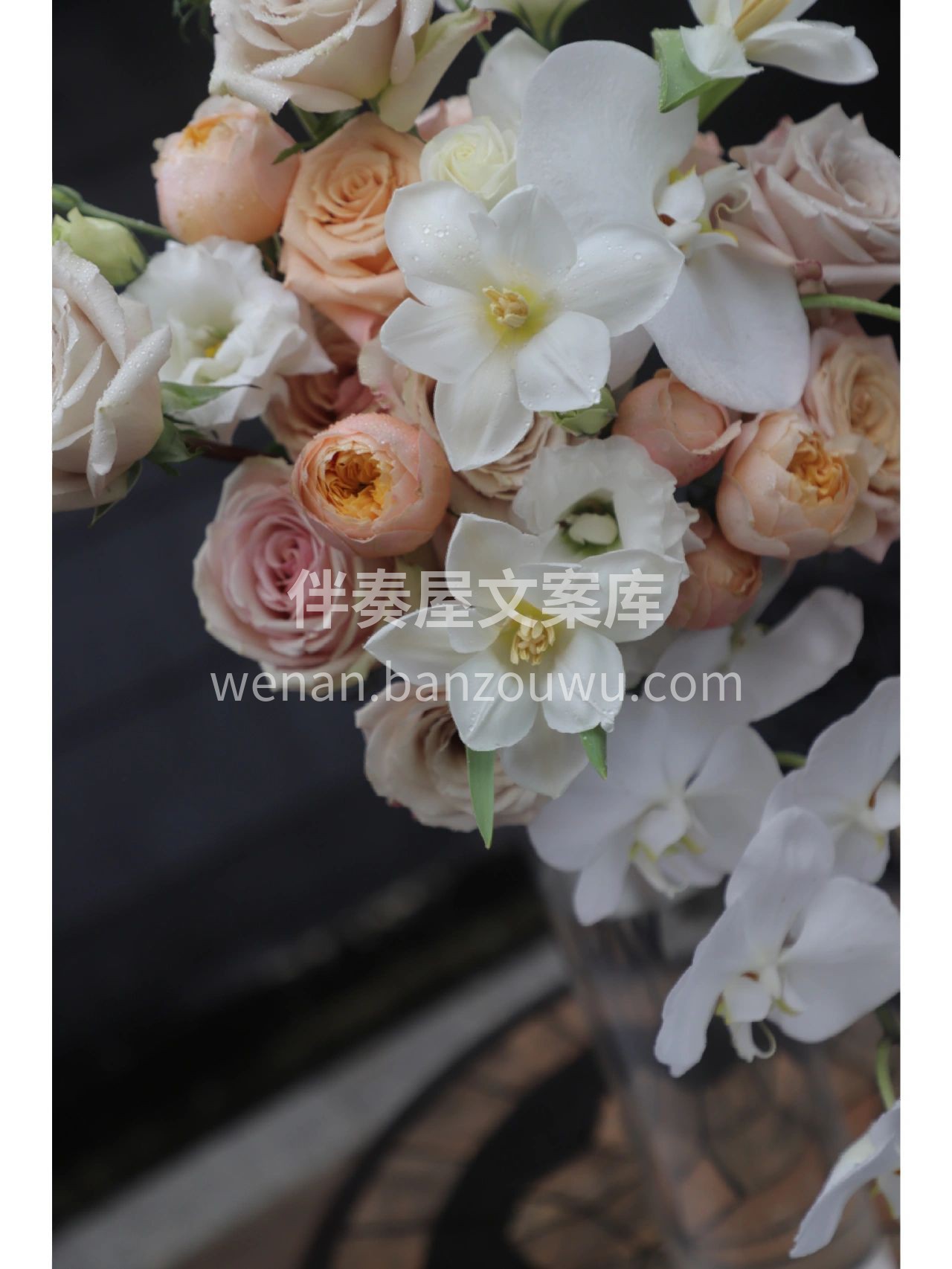 绝美水滴形手捧花 如果你的婚纱👰是缎面或 配图1
