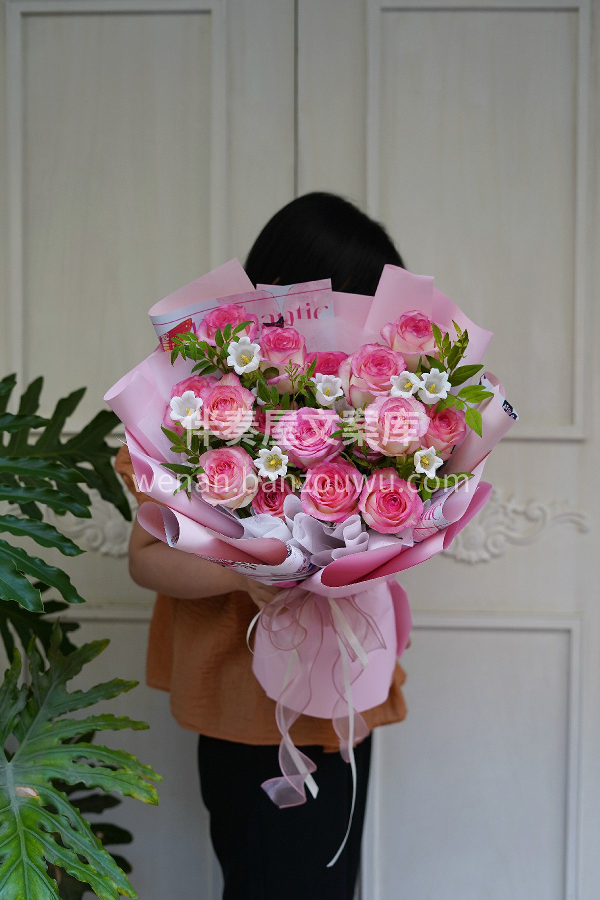 今天是甜力满分💯 甜甜的🌸艾莎玫瑰花束 是女孩子都喜欢的一款 配图2