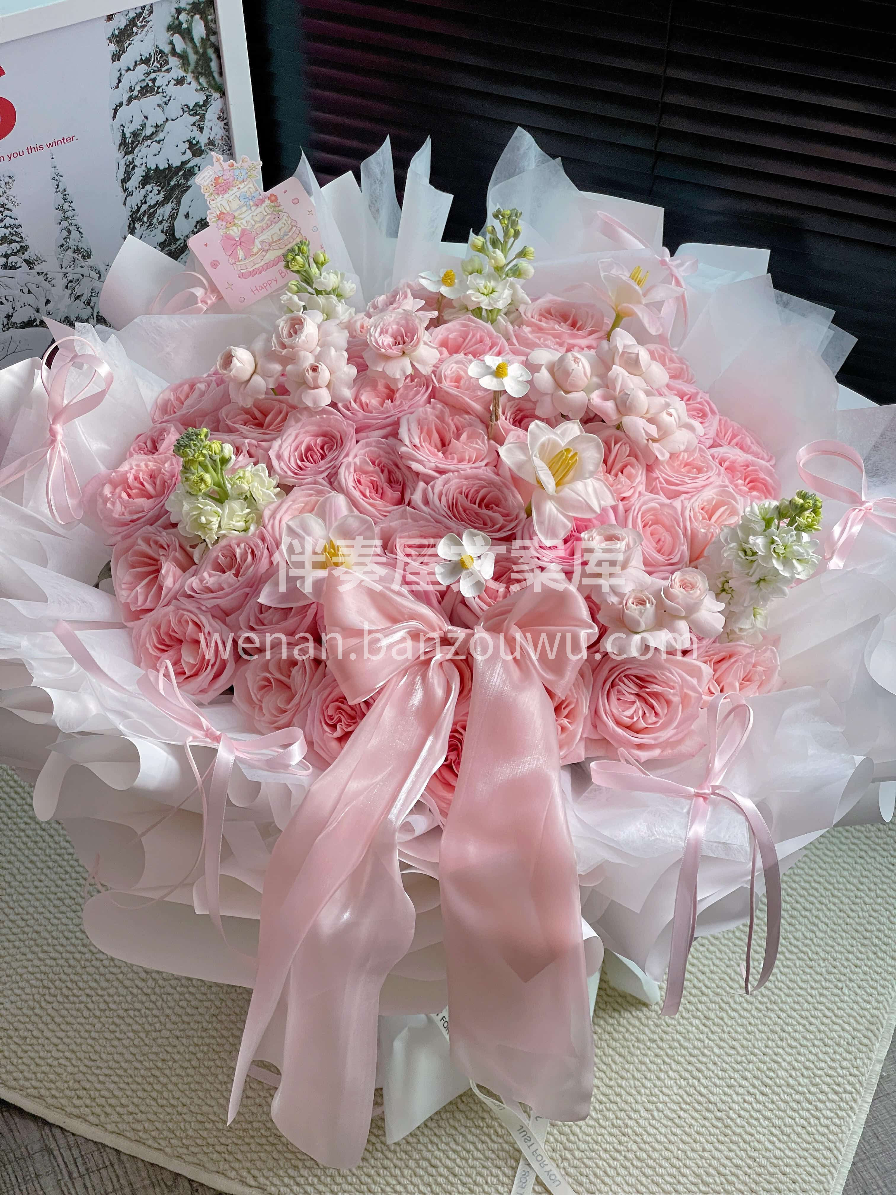🫧粉荔枝代表甜蜜的邂逅🌸 超大花束裹着满当当的爱意💗 往后余 配图1