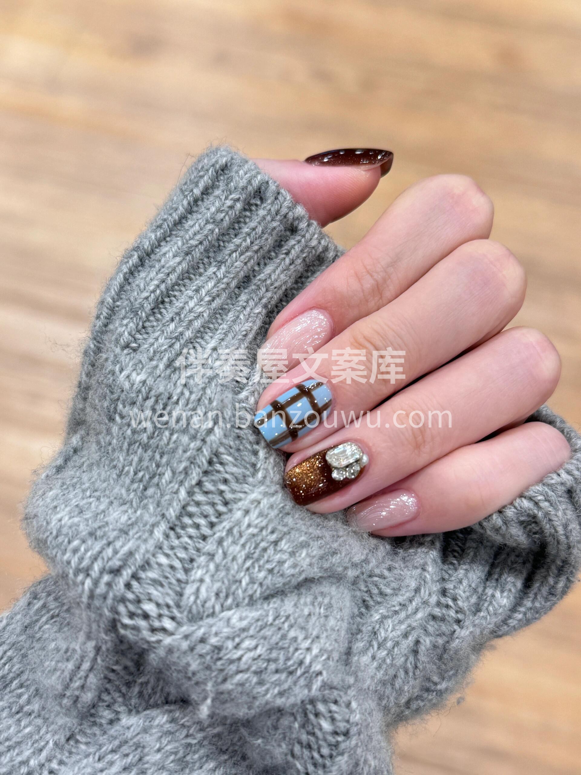 秋冬美甲｜金棕色玳瑁琥珀🍂ins风小短甲 配图1