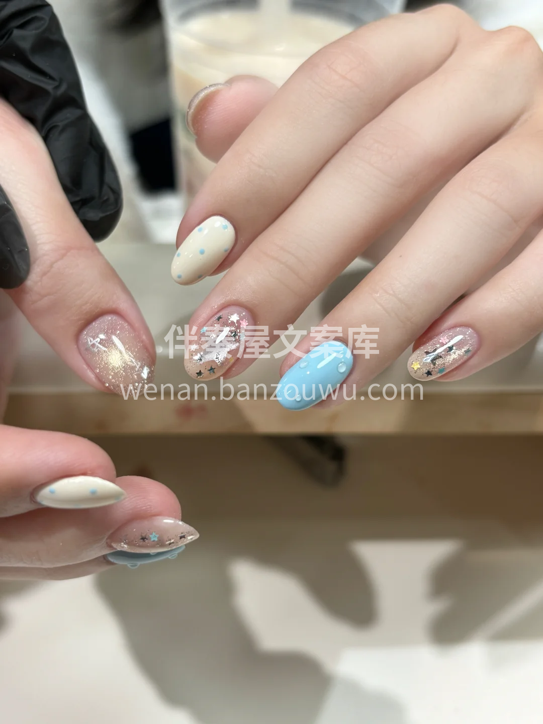 5.1美甲 出去玩就是要亮亮滴✨
