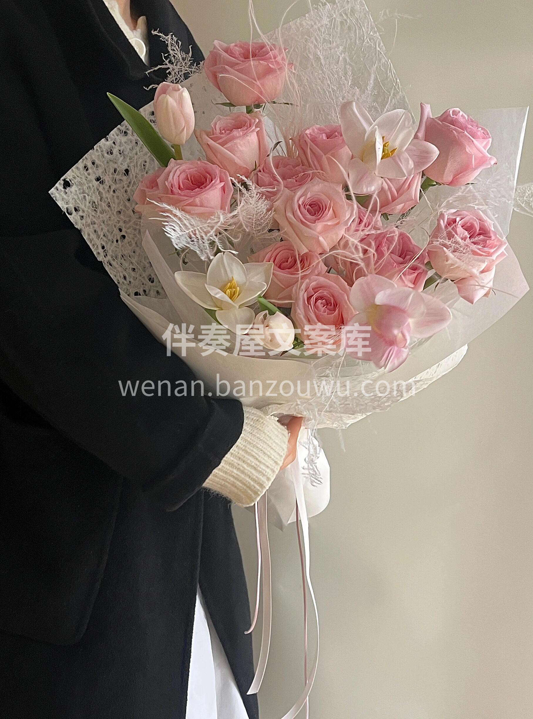 粉荔枝花束💐💐💐 奥斯汀💃花型层层叠叠像小公主裙 凑近闻是清 配图2