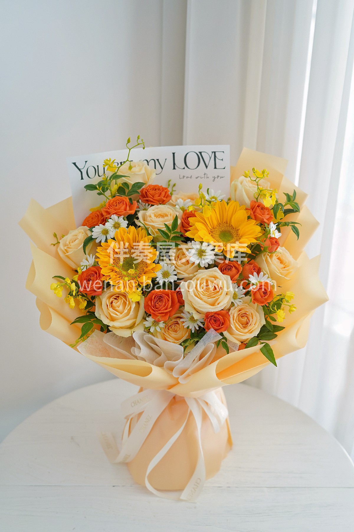 向日葵香槟混搭花束💐 又是被这满目明媚🌻的太阳花 ✨治愈的一 配图1