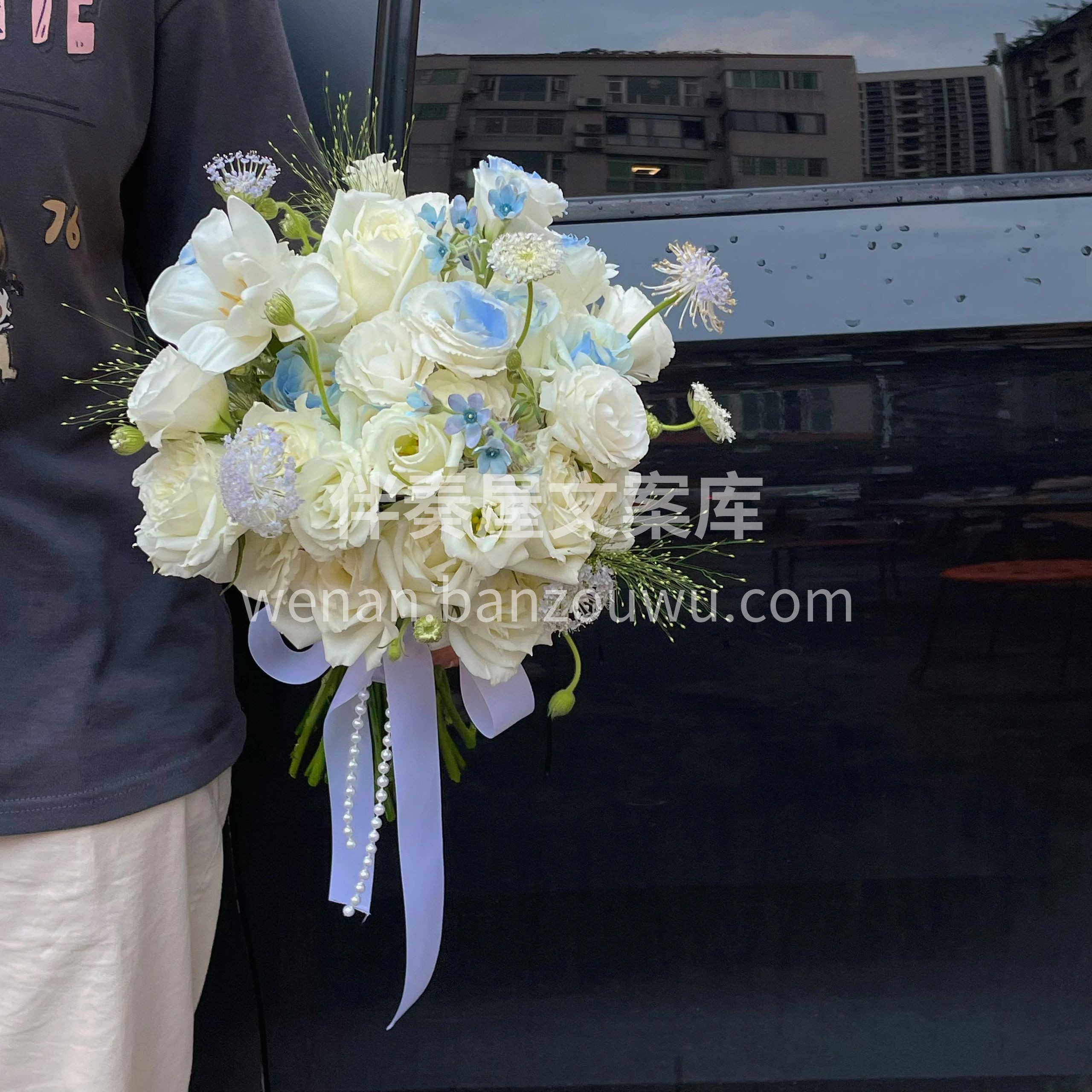 新娘手捧花 每次为新娘做手捧花的时候都感 配图1