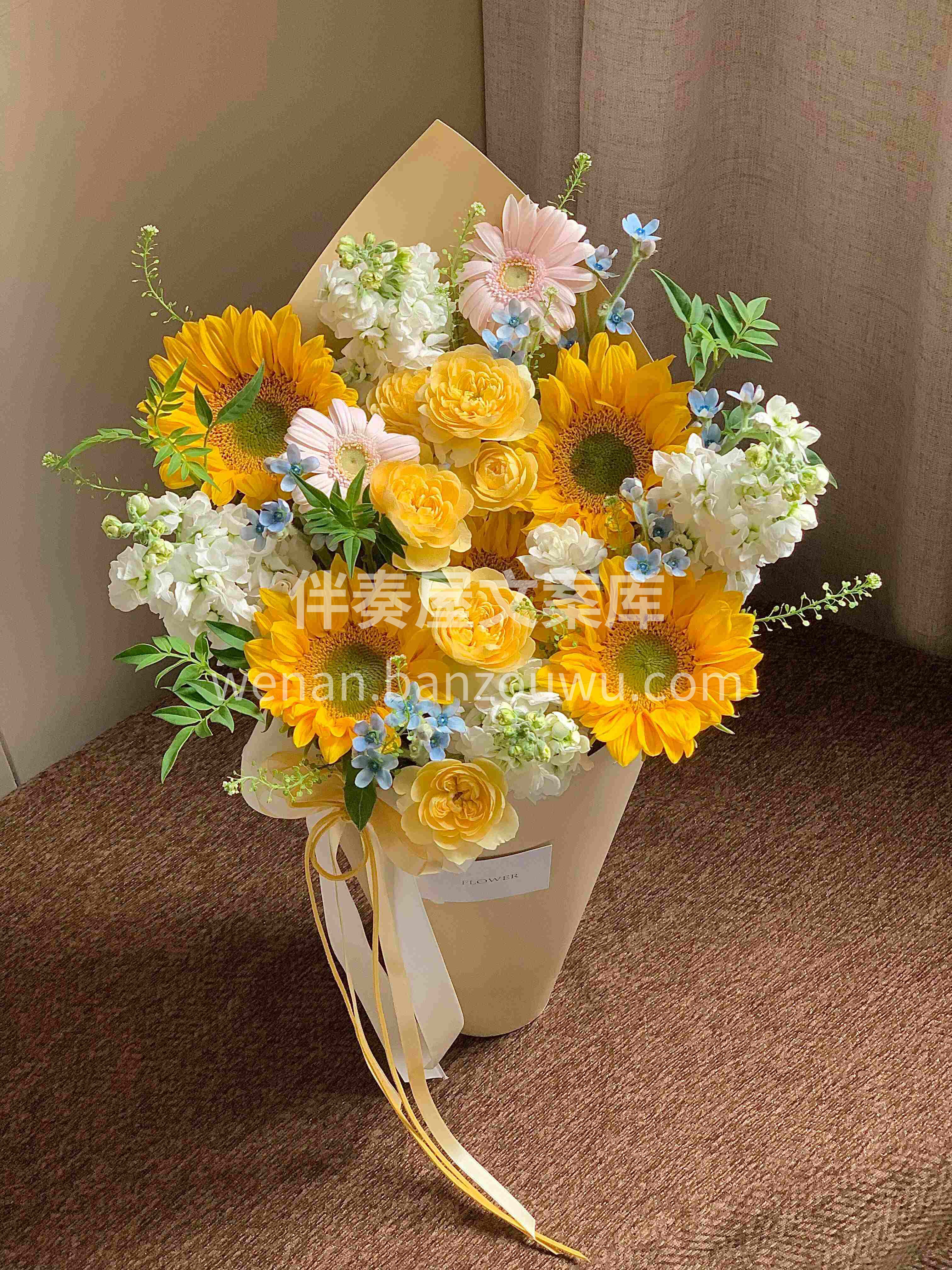 🌻向日葵的花语是 “入目无他人，四下皆是 配图1