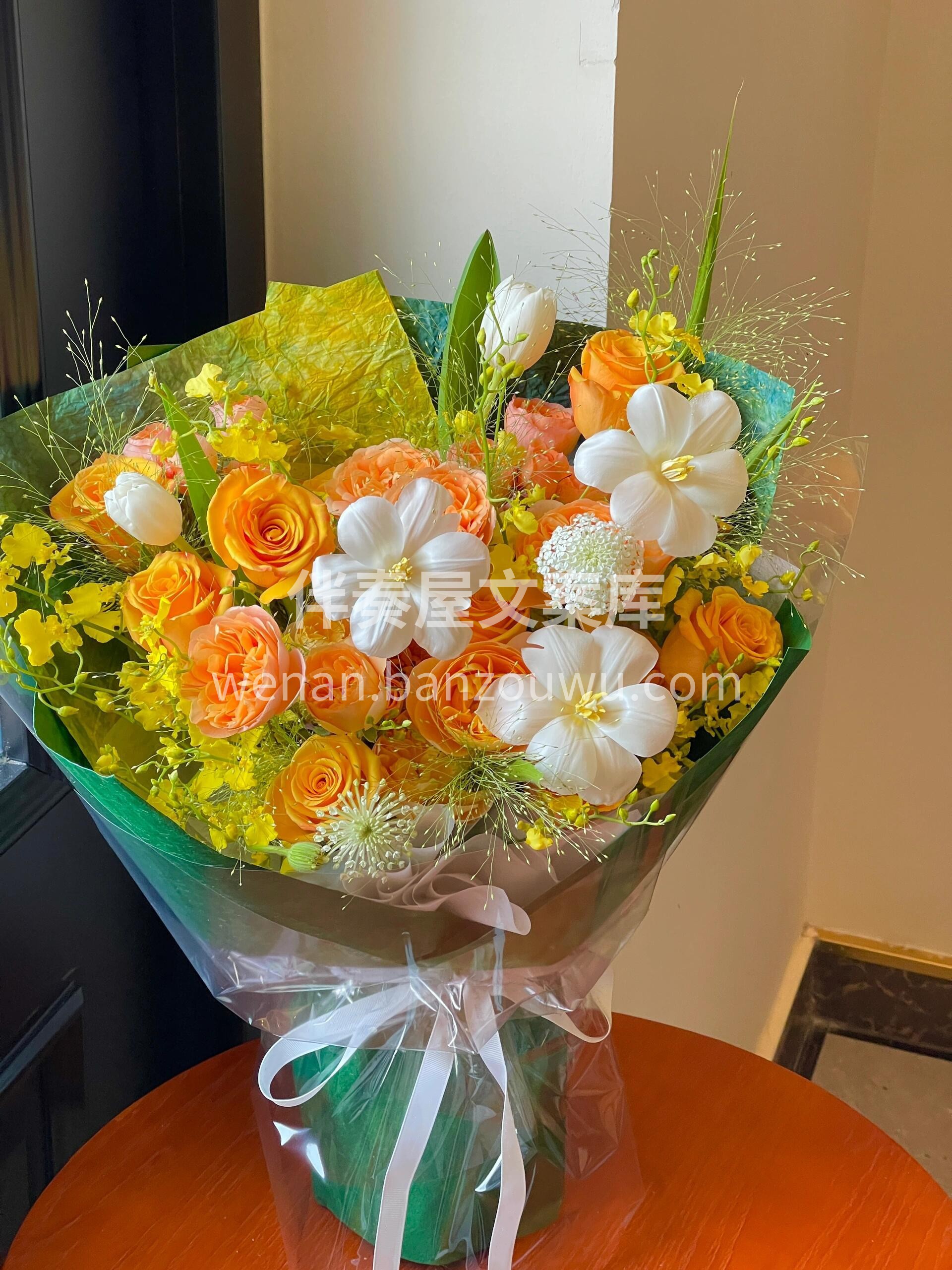 油画混搭花束🌈 玫瑰会凋谢🥀 但那份被色彩治愈的瞬间 会像油 配图1