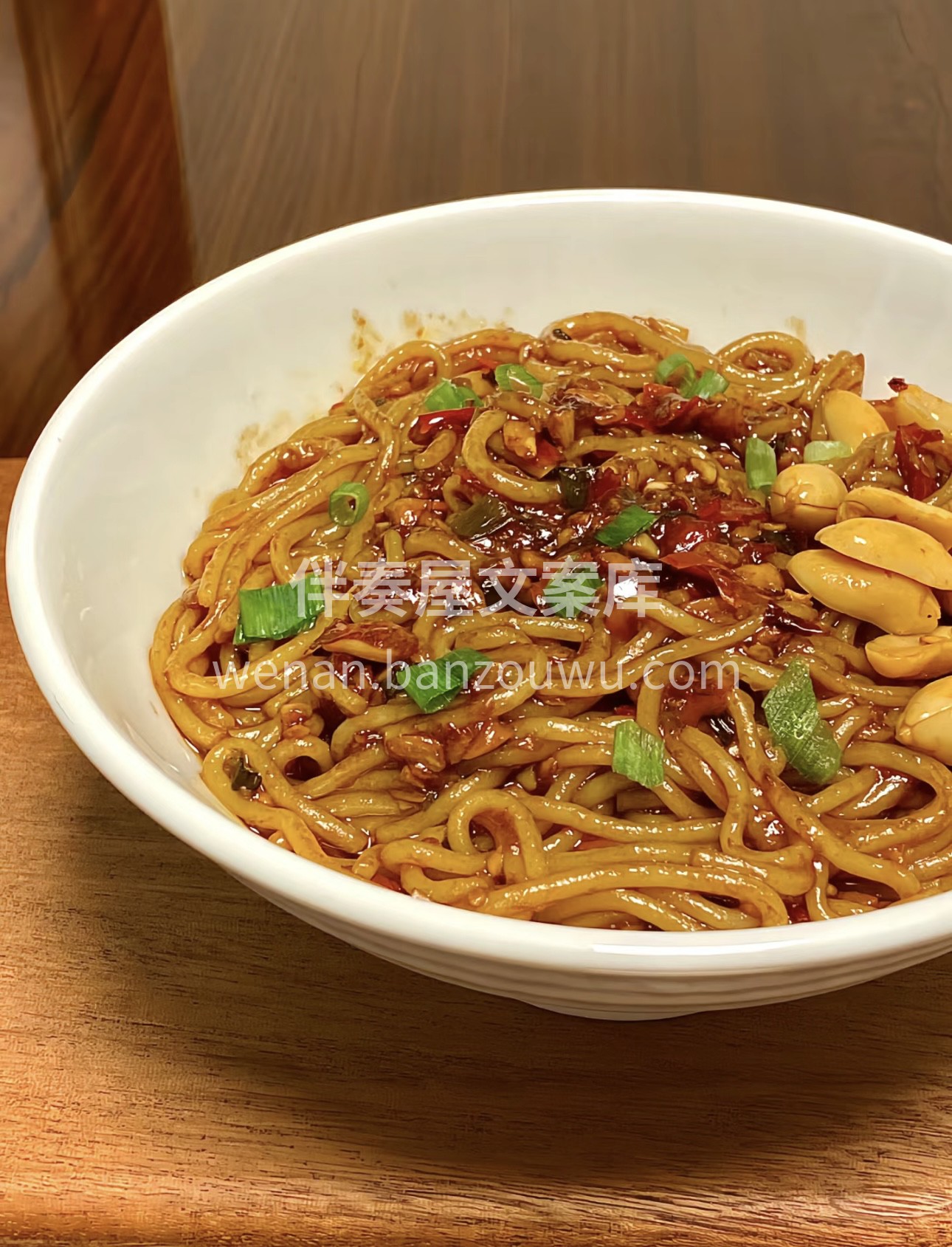 蒜蓉辣酱拌粉，那浓郁的蒜香与火辣的酱味， 配图2