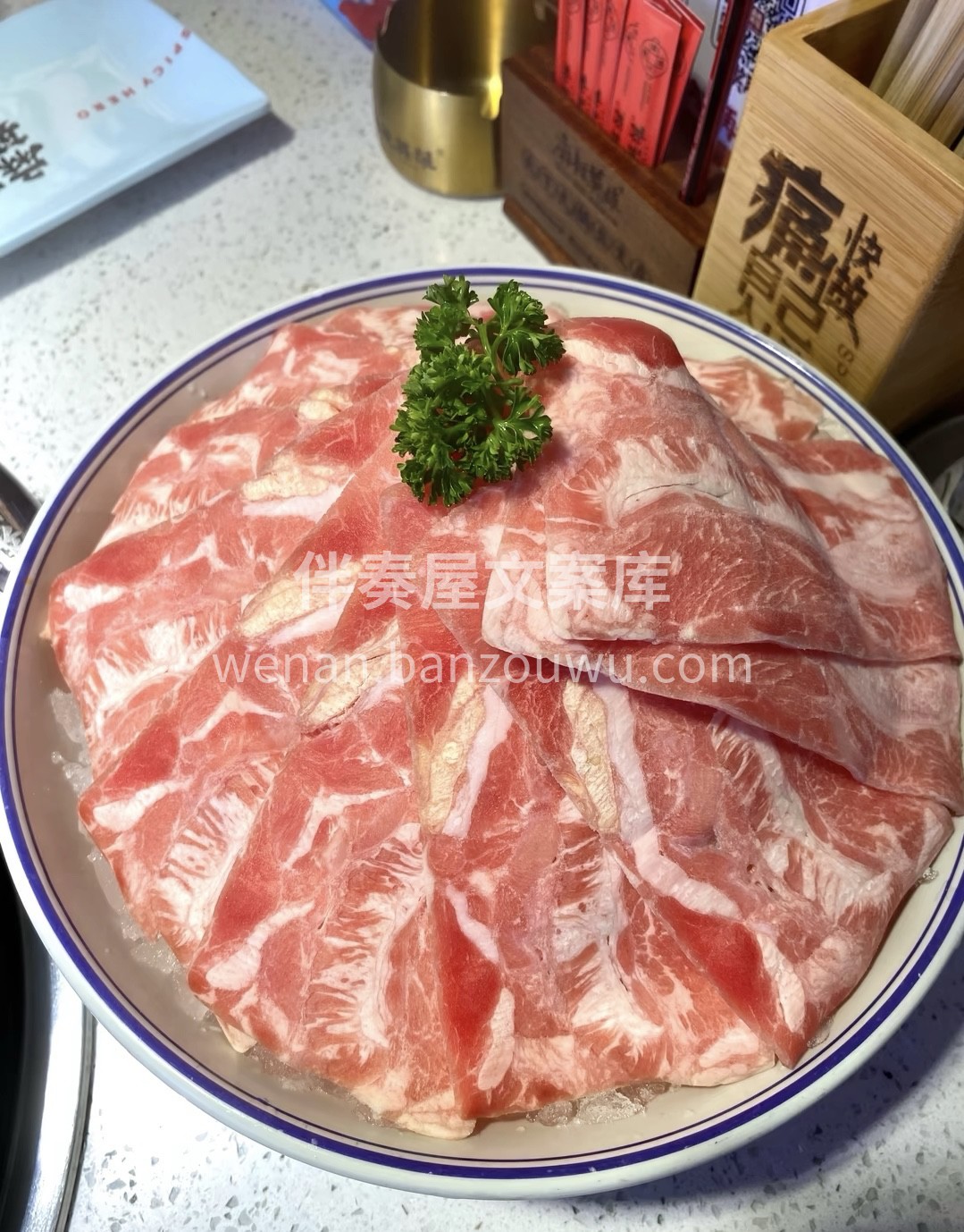 没有什么烦恼是一顿火锅解决不了的，如果有 配图2