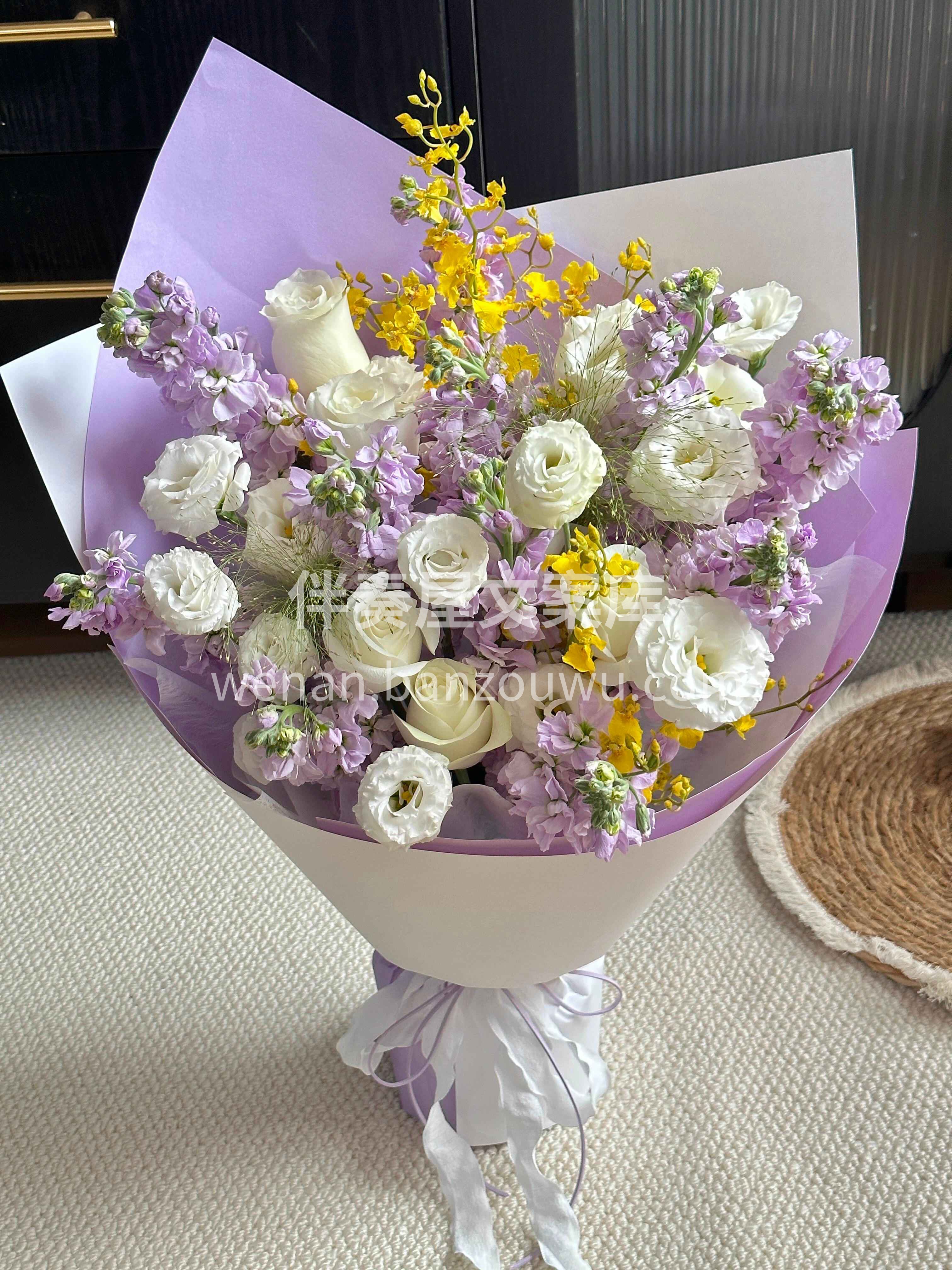 今日份心动花礼💐 温柔质感拉满 亮眼配色超吸睛👀 高级感藏在 配图1