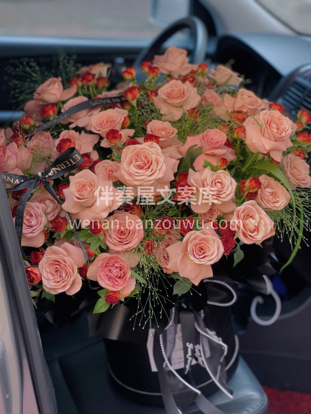 客订卡布奇诺玫瑰抱抱桶 淡咖啡色的玫瑰花 配图2