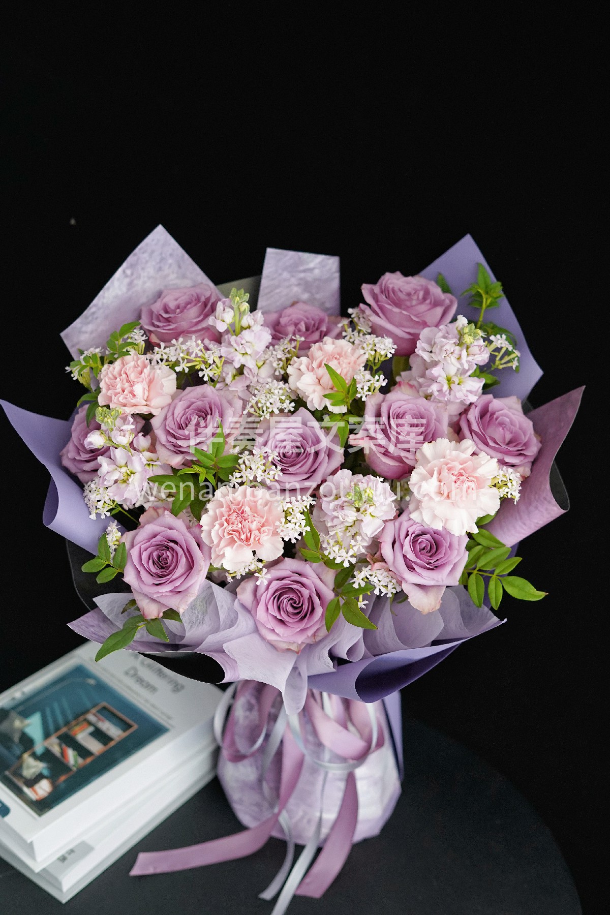 心情低落时✨ 就去买💐束花吧 它会告诉你生活依然美好🌸 配图2