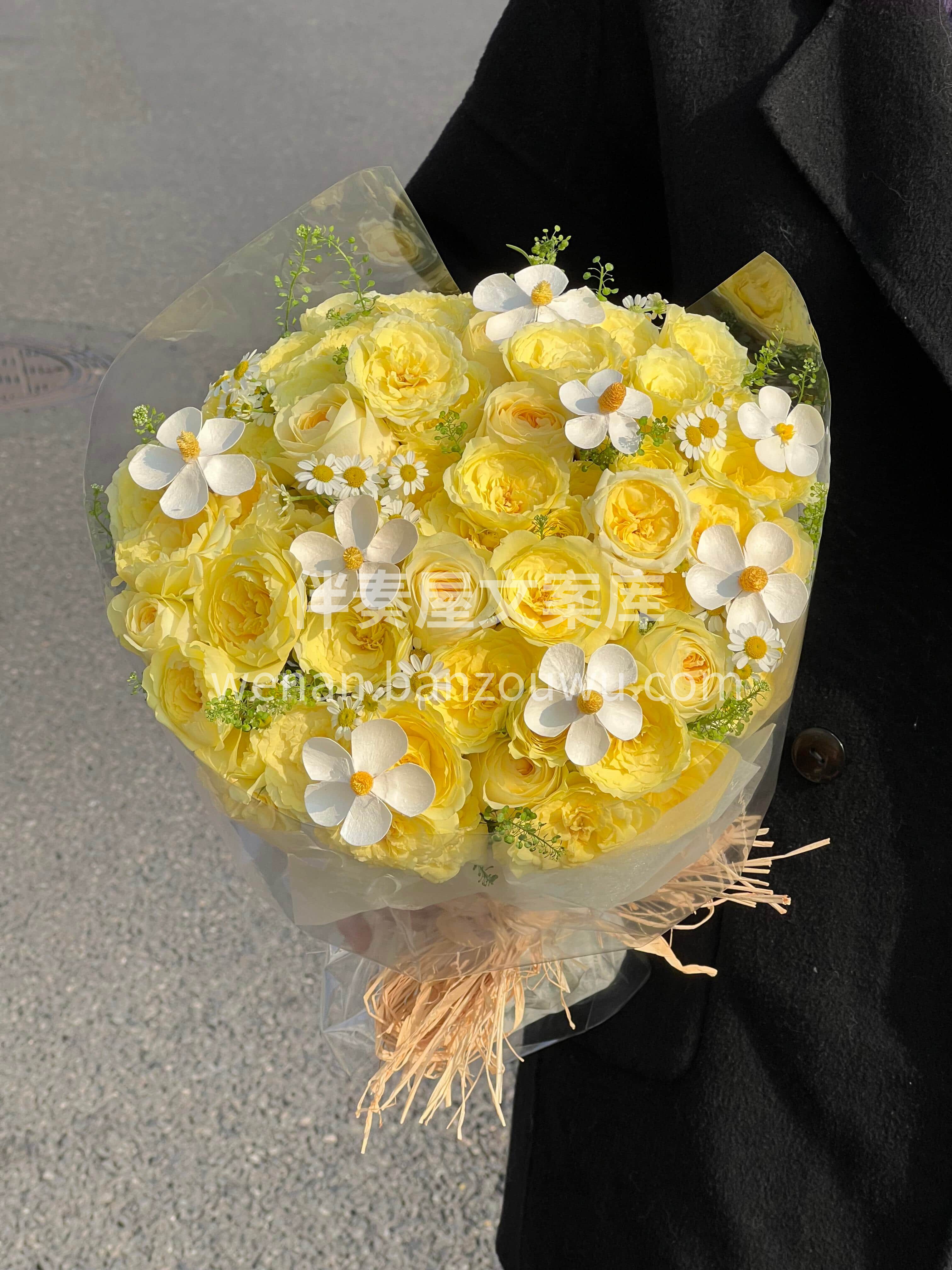 暖暖多头玫瑰花束🌼 用暖意撞出独一份的松弛与浪漫☀️ 配图1