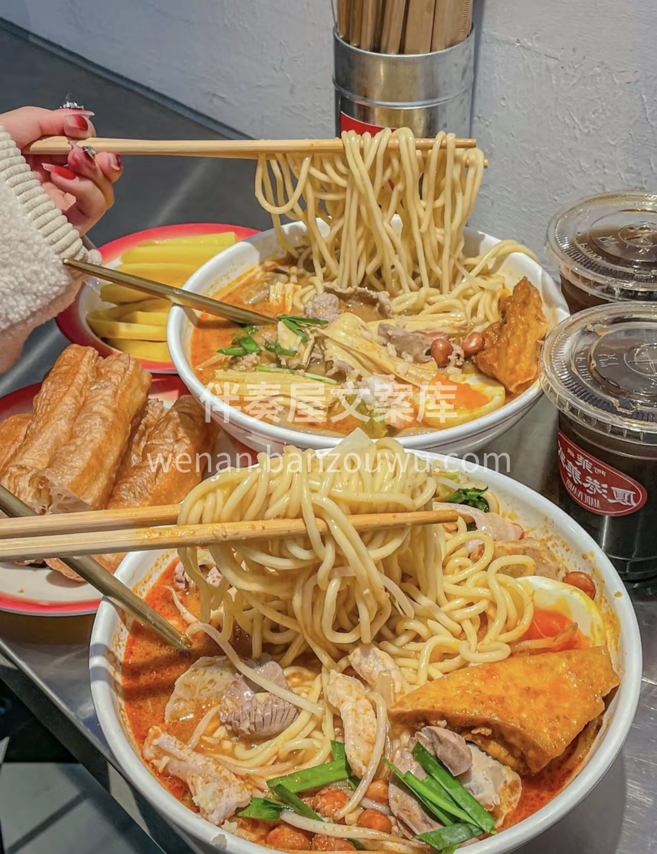 走进闽南，邂逅一碗地道沙茶面，香气扑鼻， 配图1