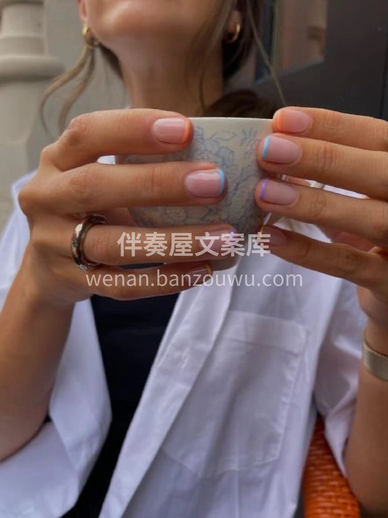 黄黑皮&法式短美甲 和一个男生闲聊 我问 配图1
