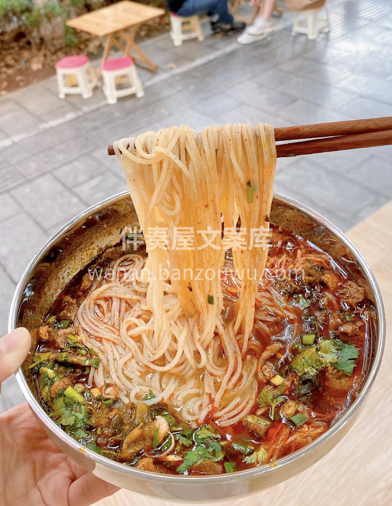鸡肉米线，满满的温暖与满足。鲜嫩鸡肉与爽 配图3