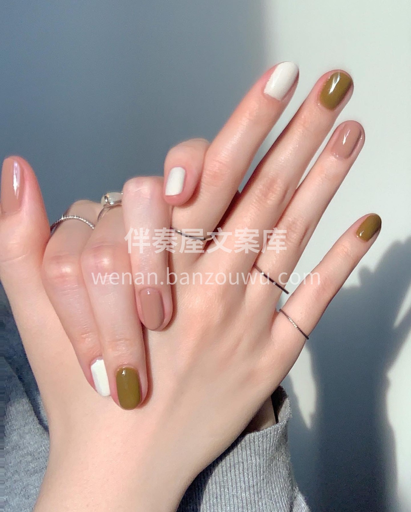 纯欲感十足的莫兰迪色美甲 配图1