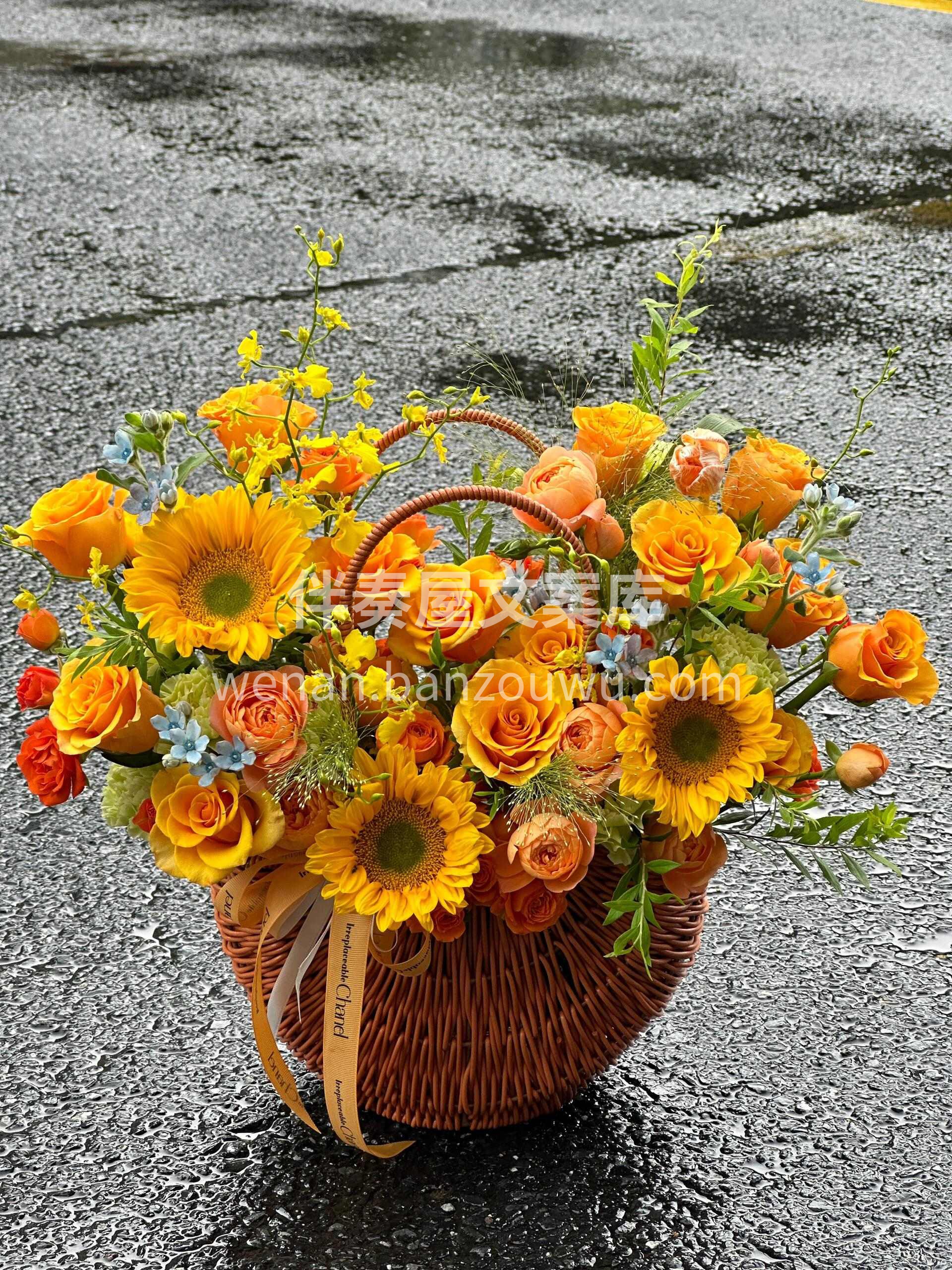向日葵手提花篮🌻 把阳光装进篮子里☀️ 饱满的花盘追着光生长 配图2