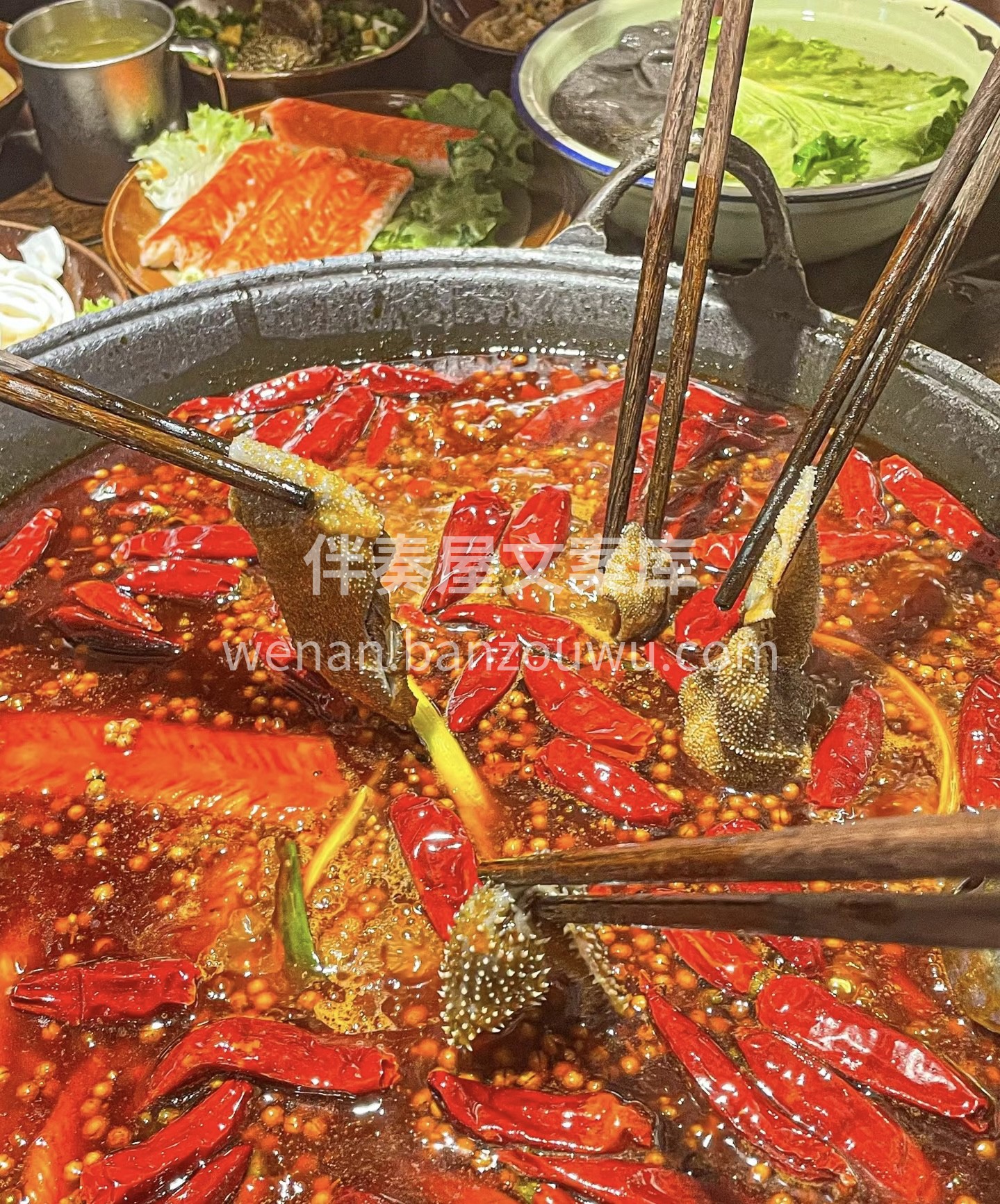 “在繁忙的生活中，与美食相伴，给自己一份 配图1
