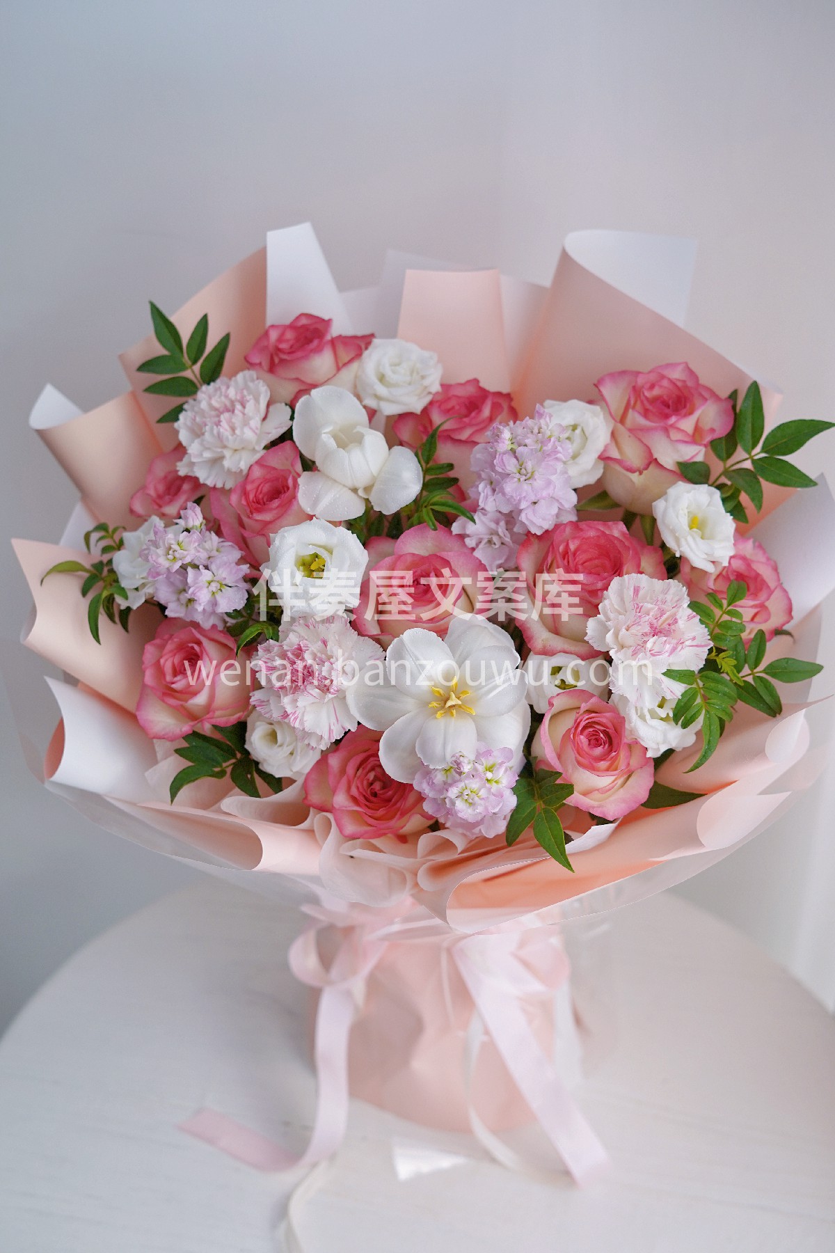 艾莎玫瑰花束🌸 我的心中只有你 手持烟火 配图3
