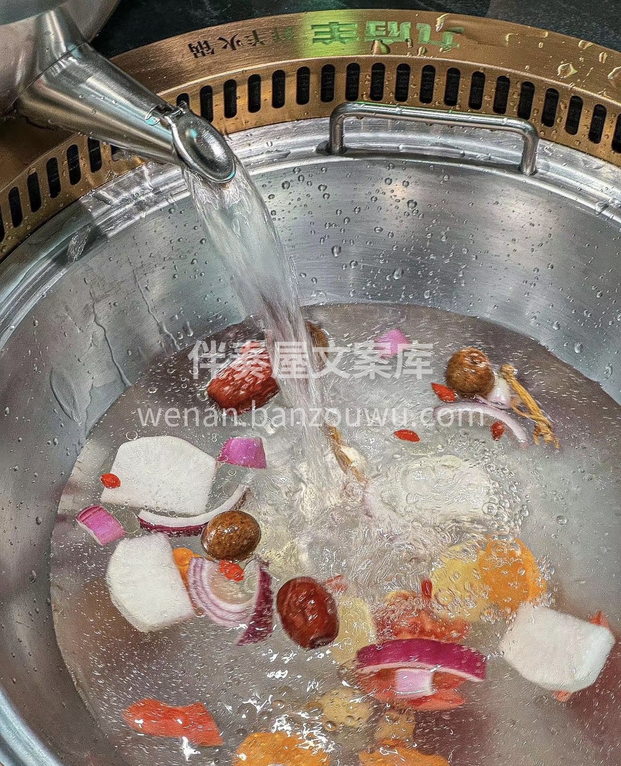 来自科尔沁草原新鲜的羊肉，整羊鲜切，可以 配图2