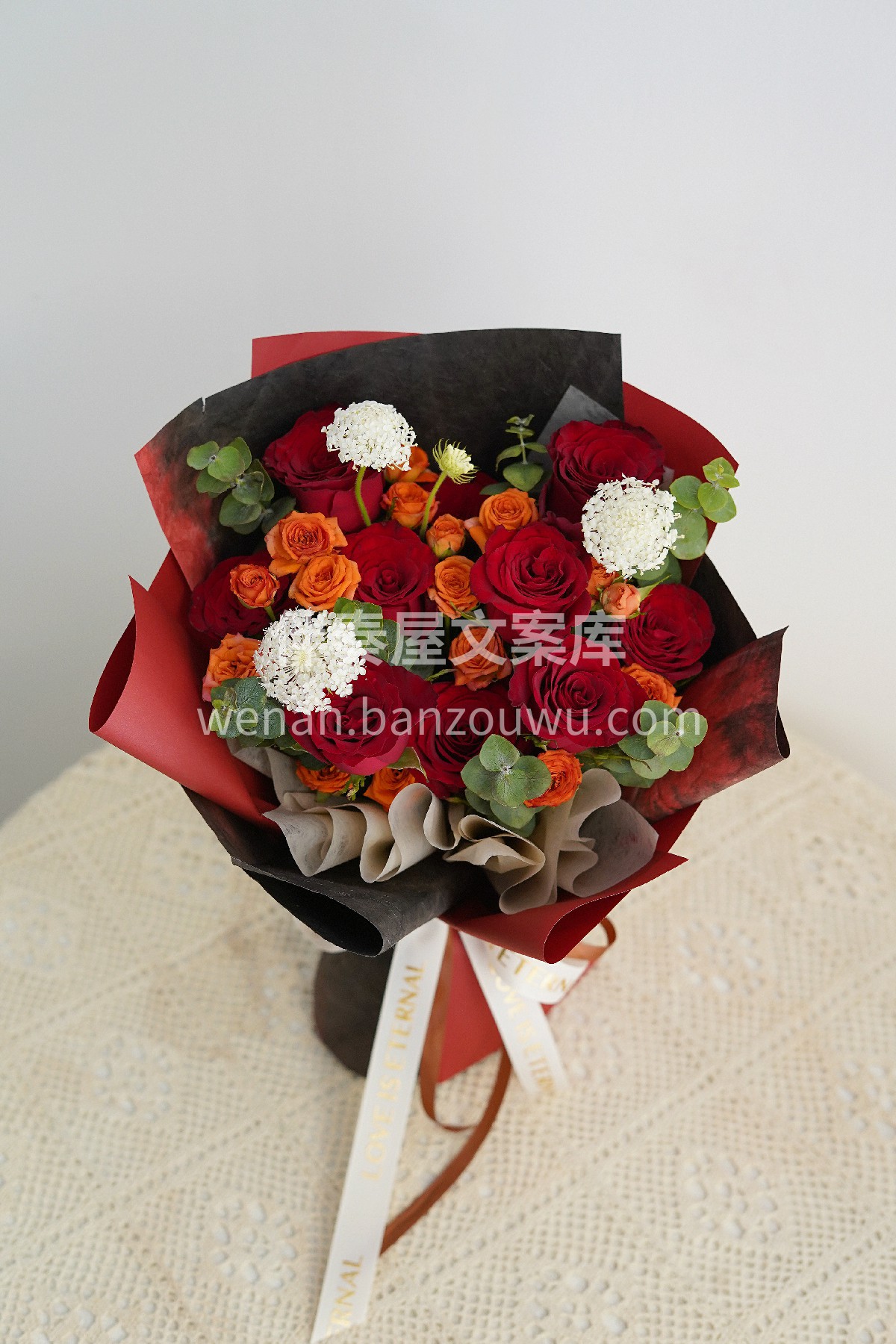 简单的包装也很好看呢👀 越简单💓越高级 小小的花束也能给ta 配图1