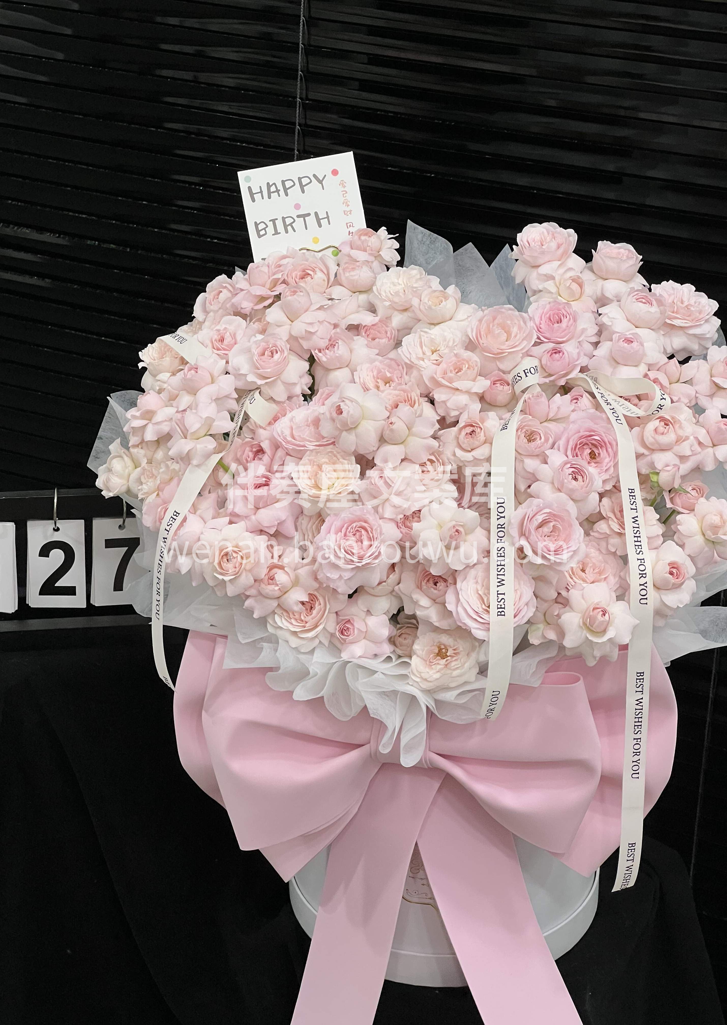 真不敢想🎀 收到这束蝴蝶结仙子之吻爱心抱抱桶🌸 会有多幸福💗 配图1