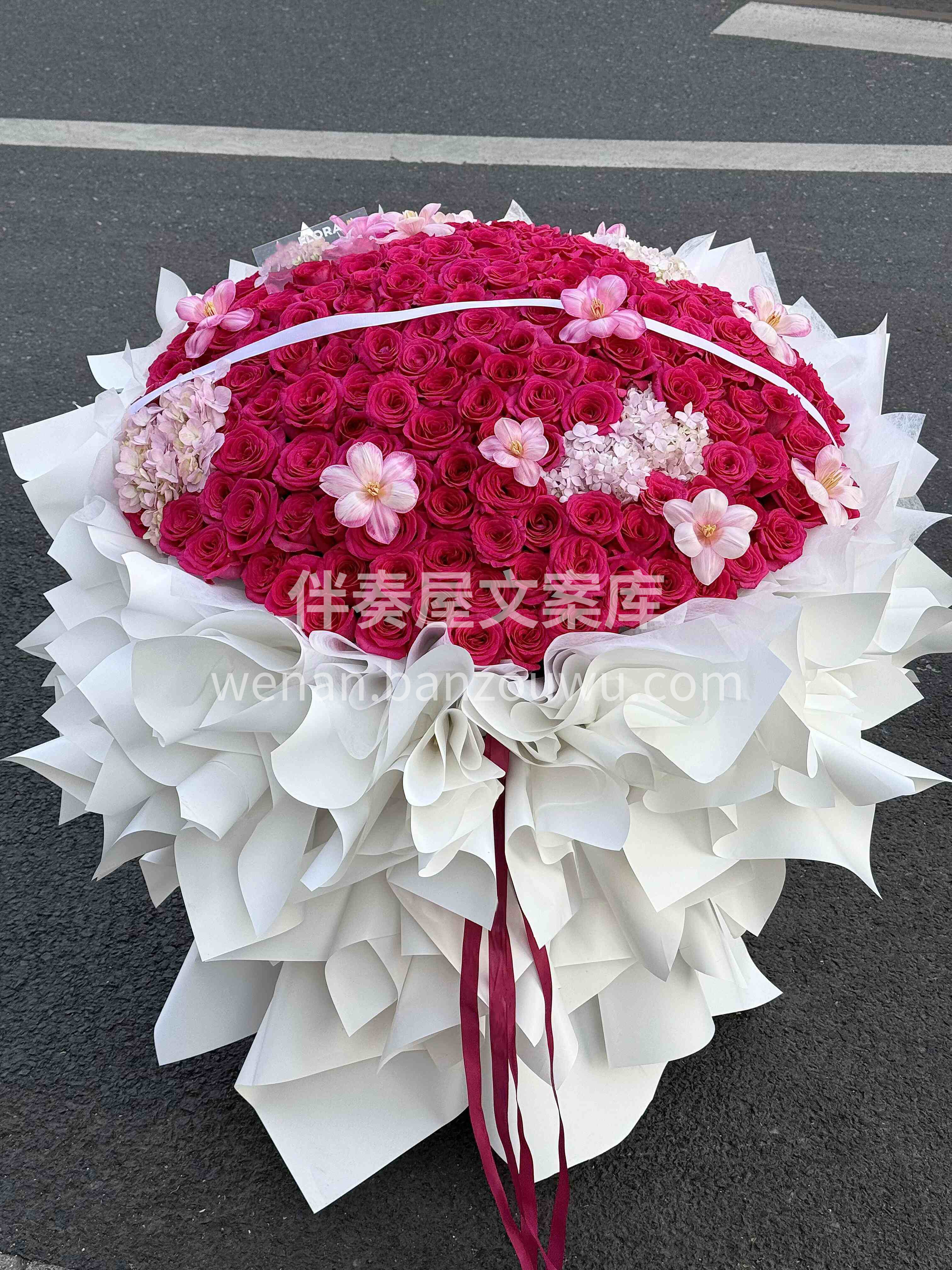 弗洛伊德花束💐 玫红色💗是爱的信号枪 永远热烈 永远温柔🌸  配图2
